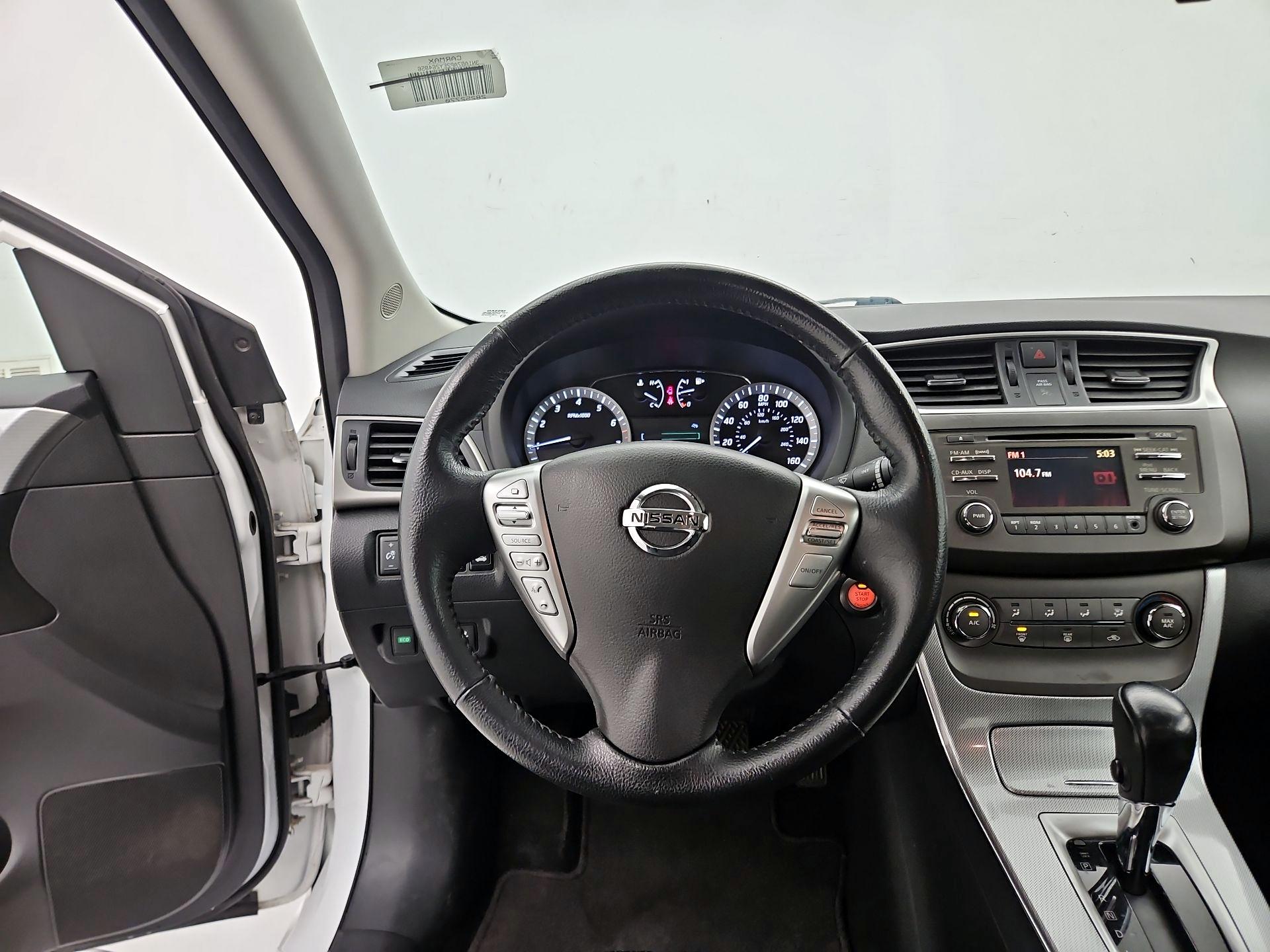 Thumbnail: 2014 Nissan Sentra - 10