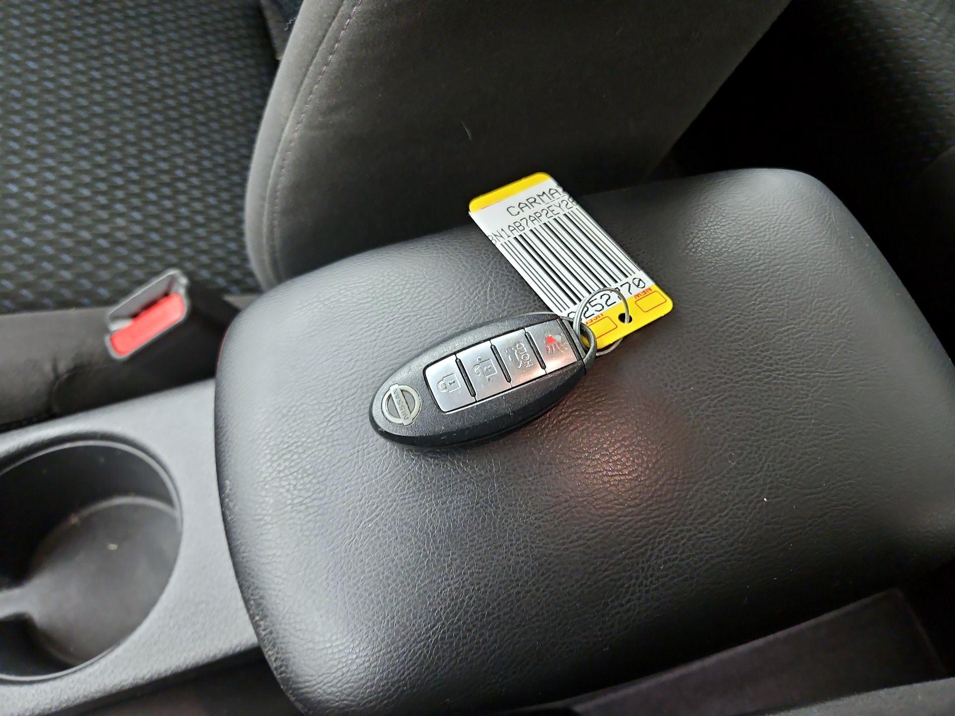 Thumbnail: 2014 Nissan Sentra - 20