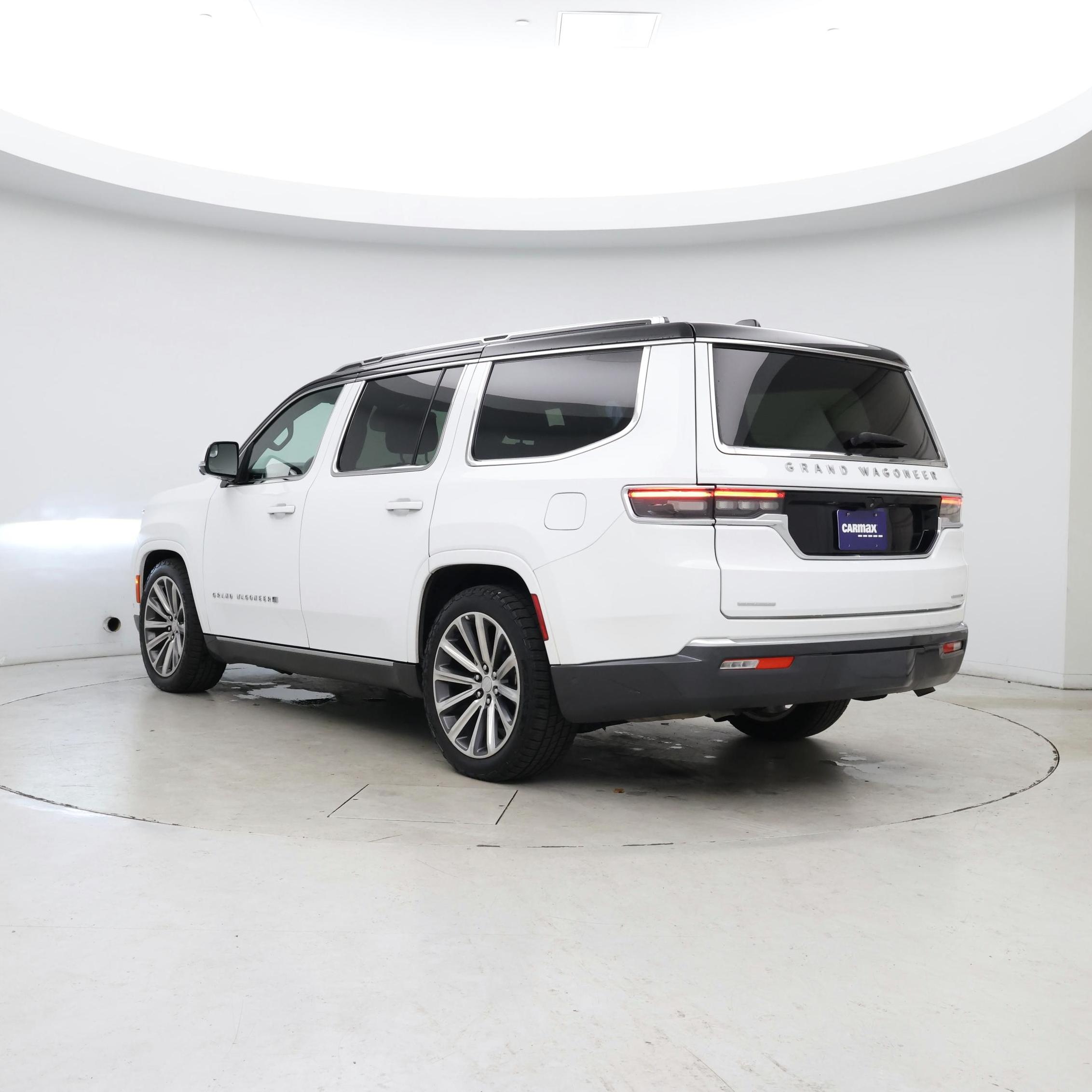 Thumbnail: 2022 Jeep Grand Wagoneer - 2