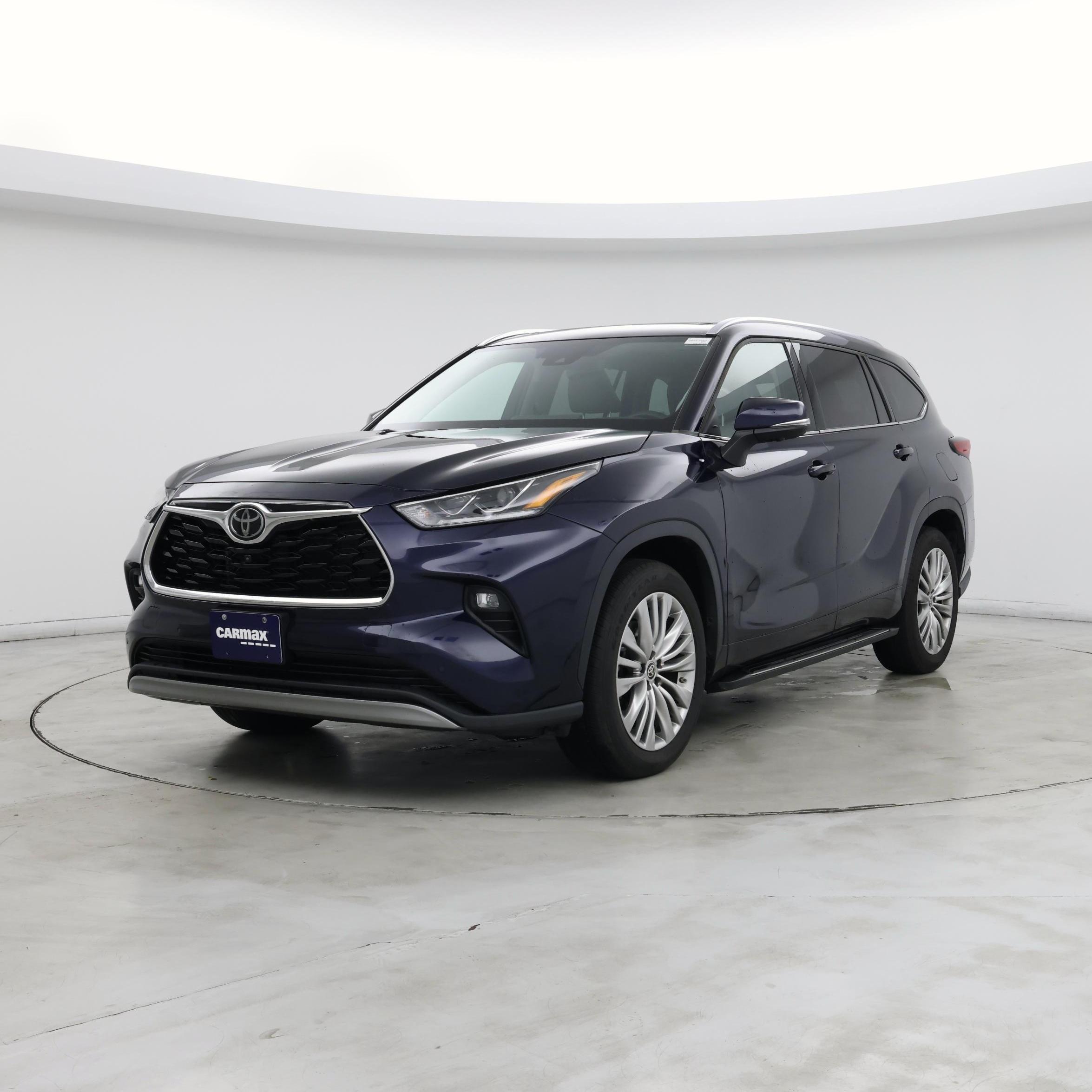 Thumbnail: 2023 Toyota Highlander - 4