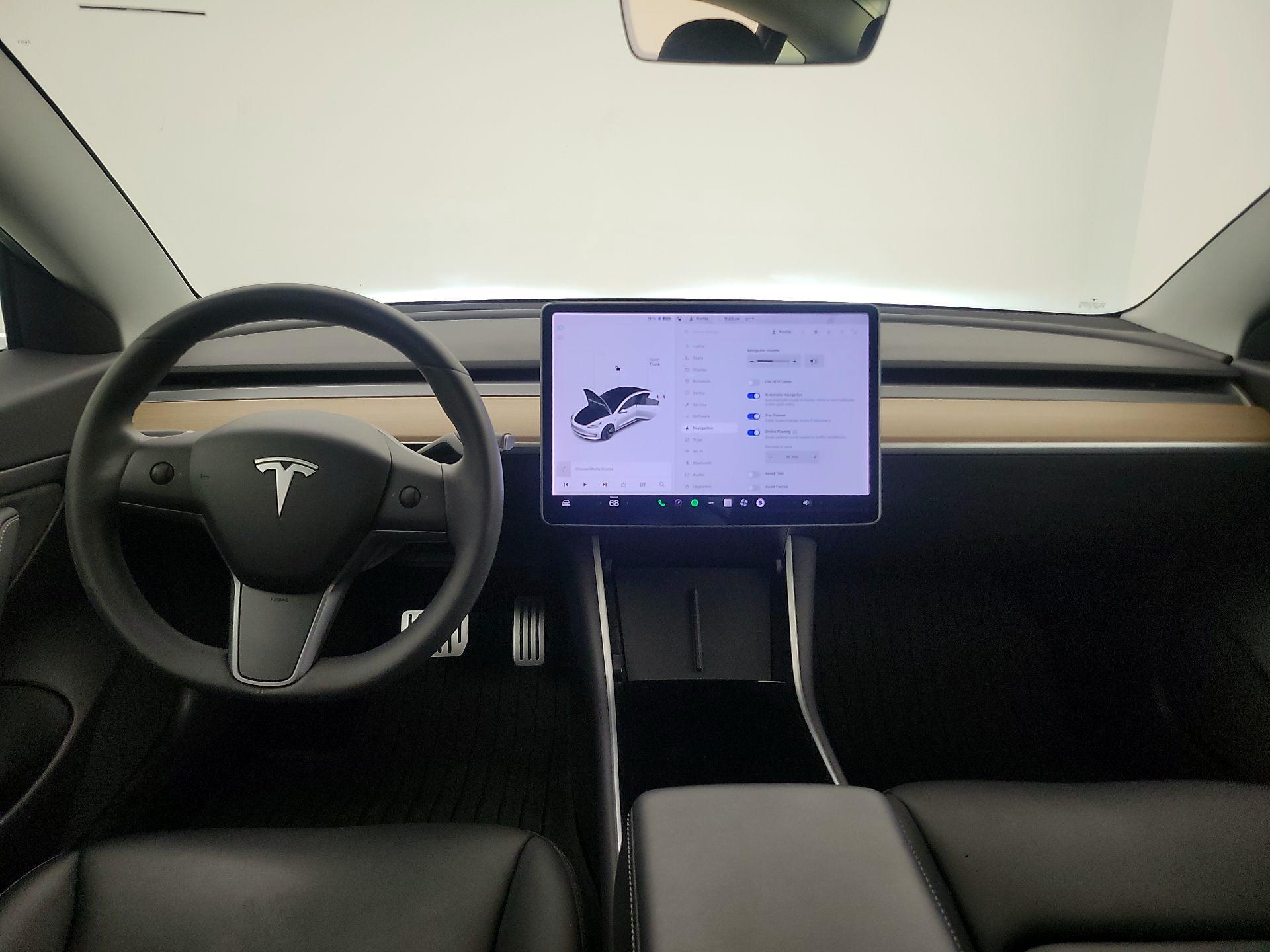 Thumbnail: 2020 Tesla Model 3 - 9