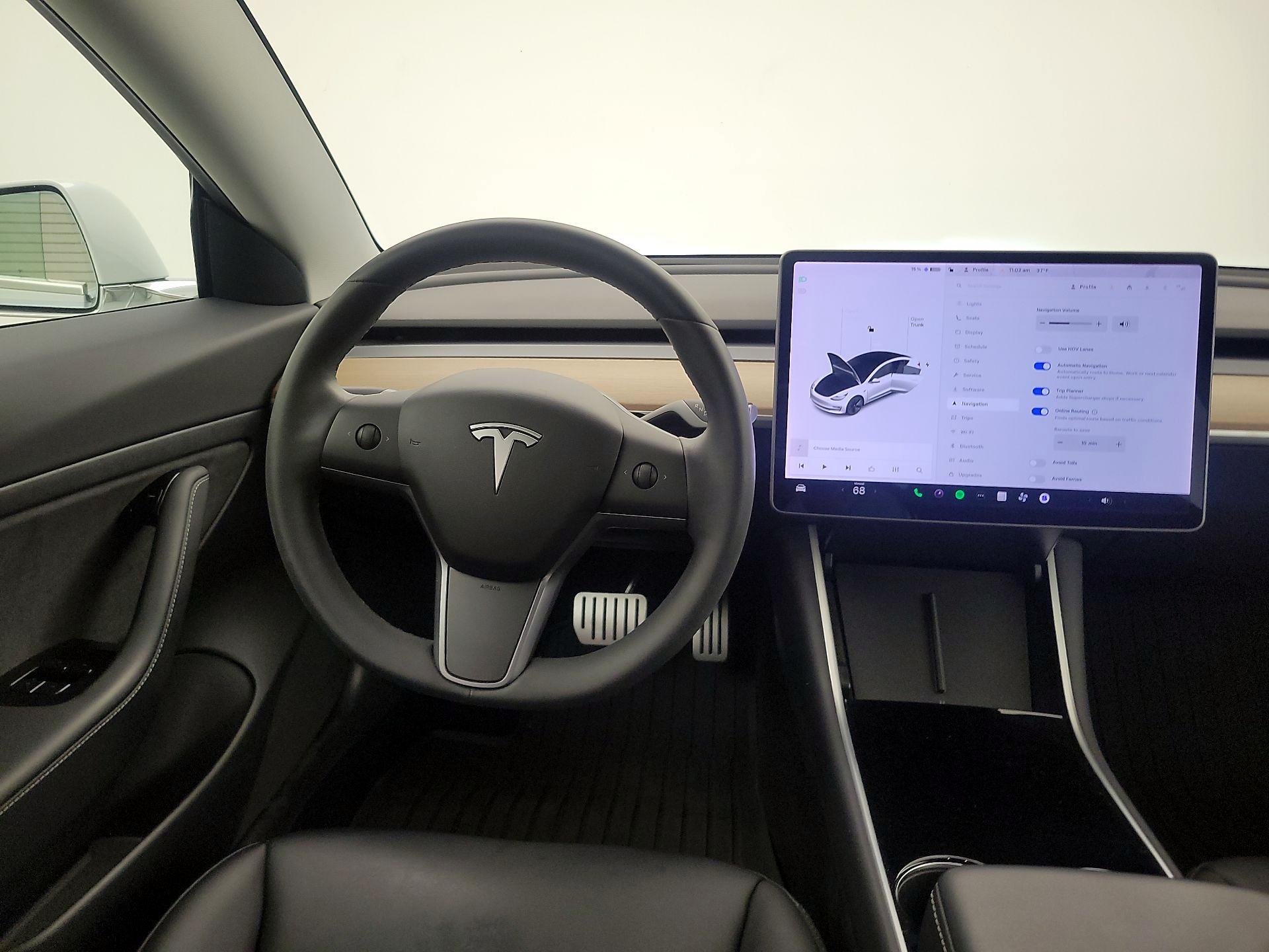 Thumbnail: 2020 Tesla Model 3 - 10