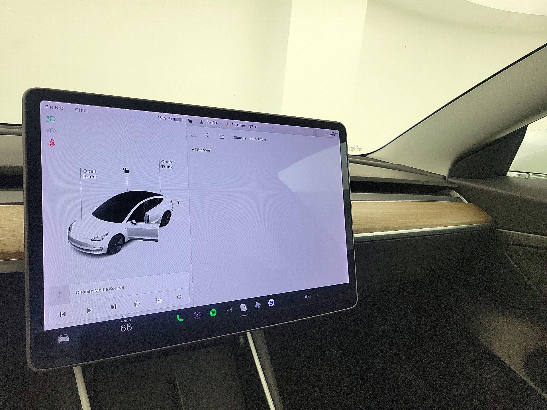 Thumbnail: 2020 Tesla Model 3 - 15