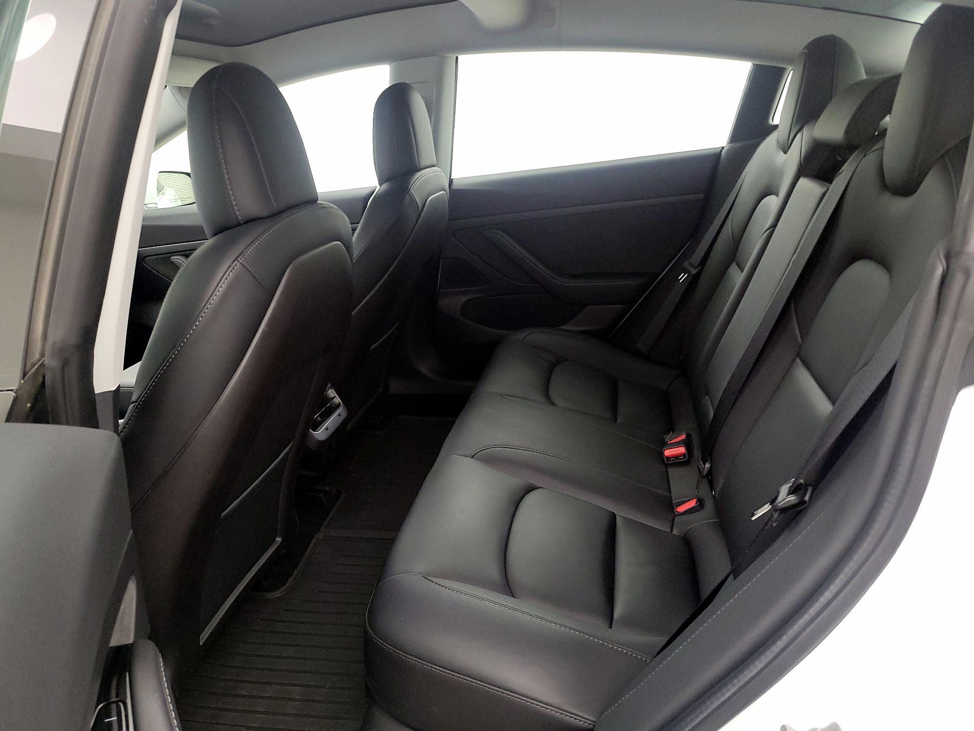 Thumbnail: 2020 Tesla Model 3 - 20