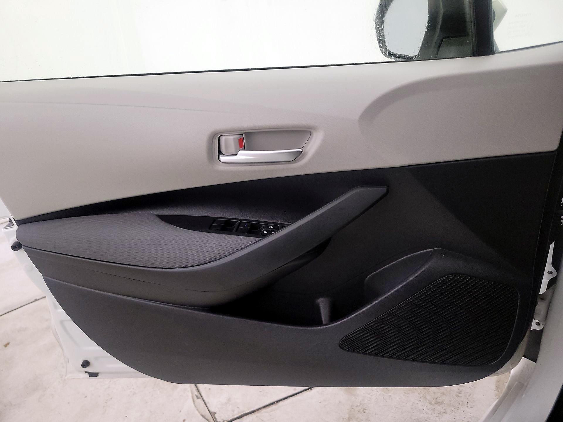 Thumbnail: 2021 Toyota Corolla - 12