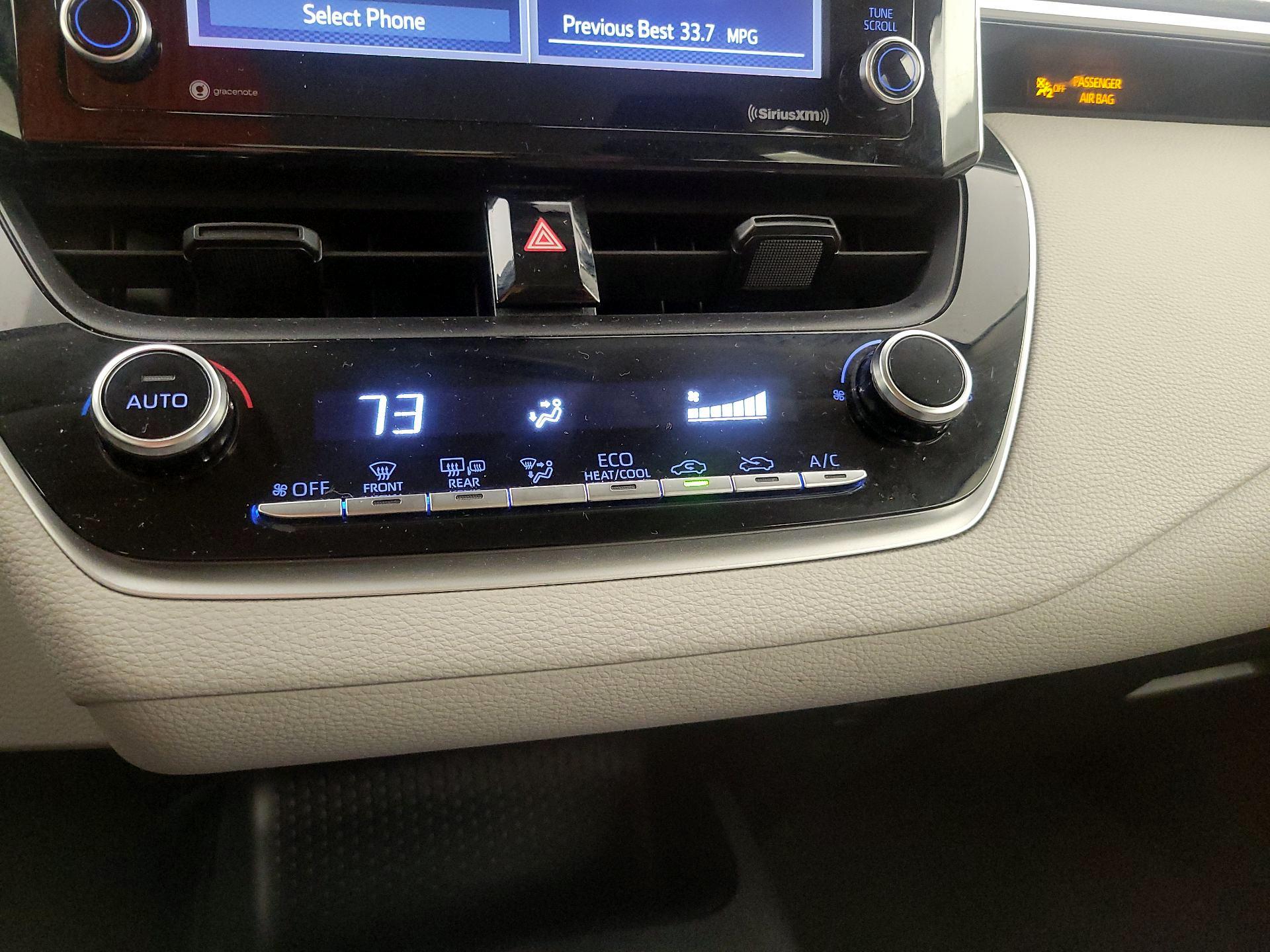 Thumbnail: 2021 Toyota Corolla - 16