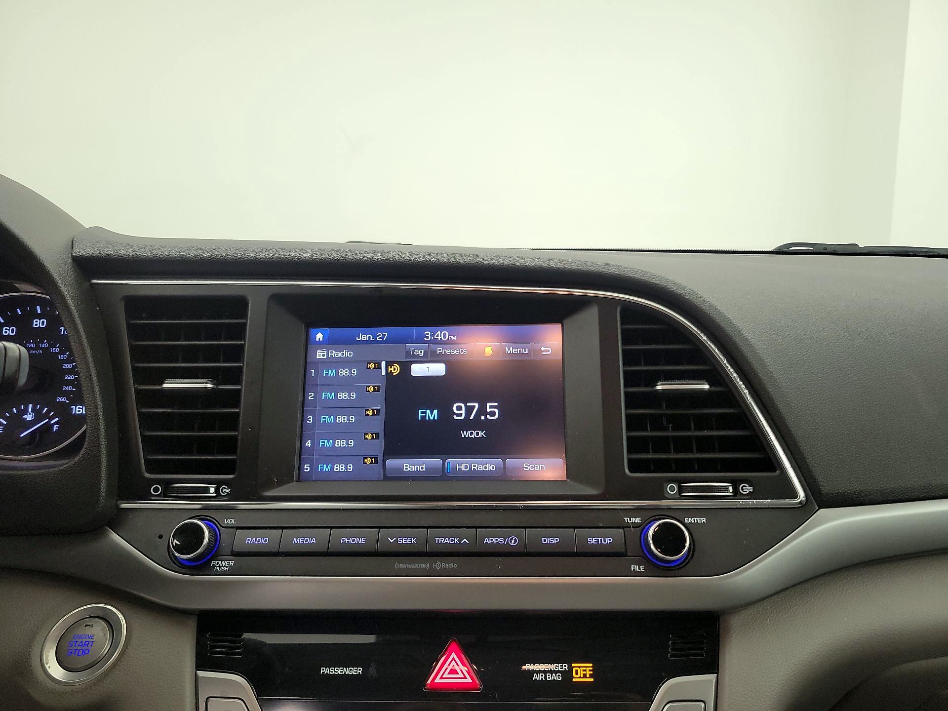 Thumbnail: 2017 Hyundai Elantra - 15