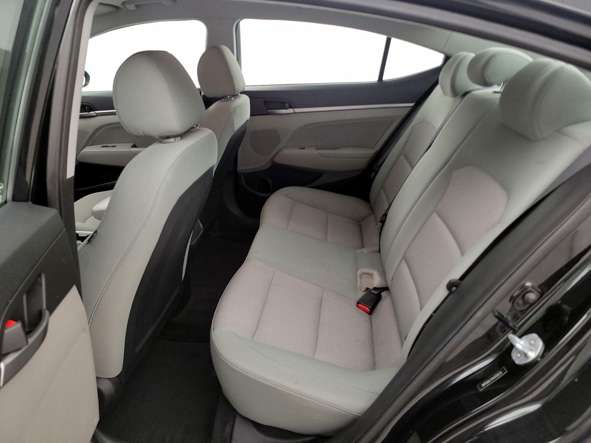 Thumbnail: 2017 Hyundai Elantra - 19