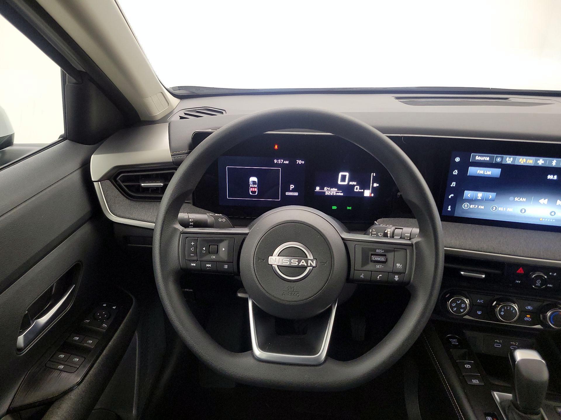 Thumbnail: 2025 Nissan Kicks - 10