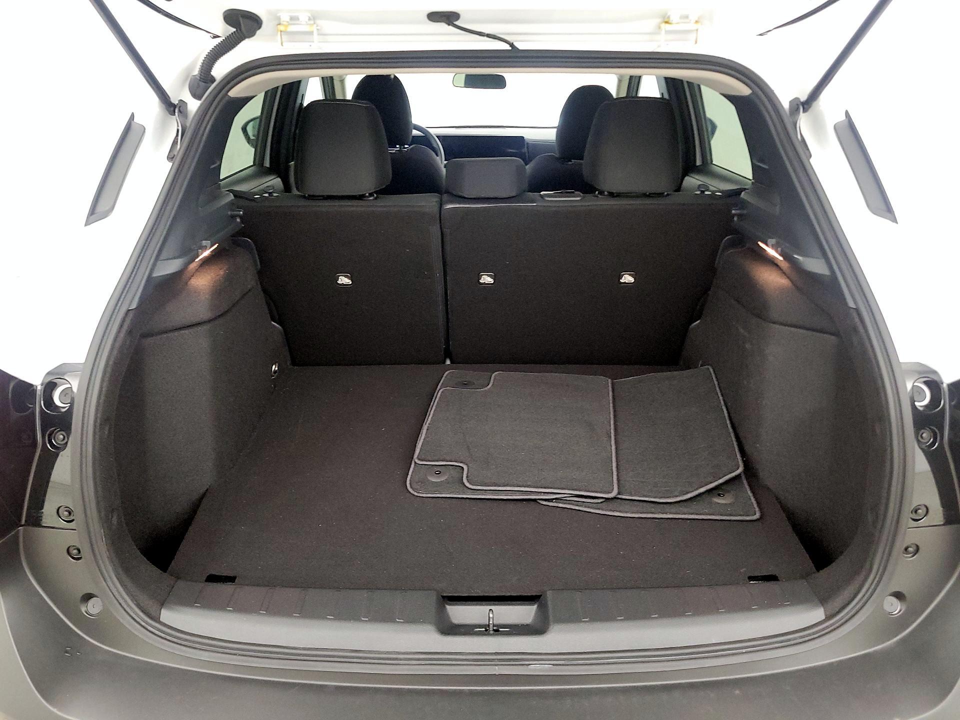 Thumbnail: 2025 Nissan Kicks - 19