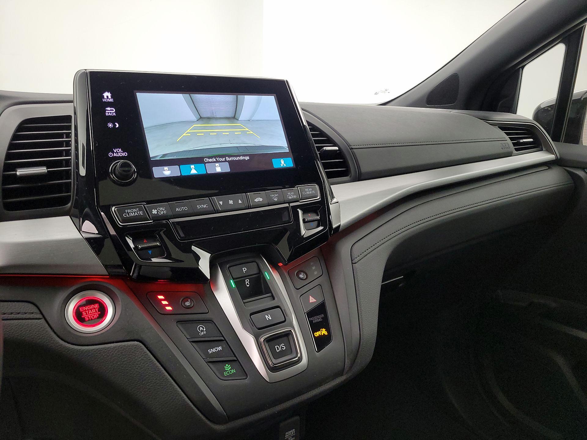 Thumbnail: 2023 Honda Odyssey - 14