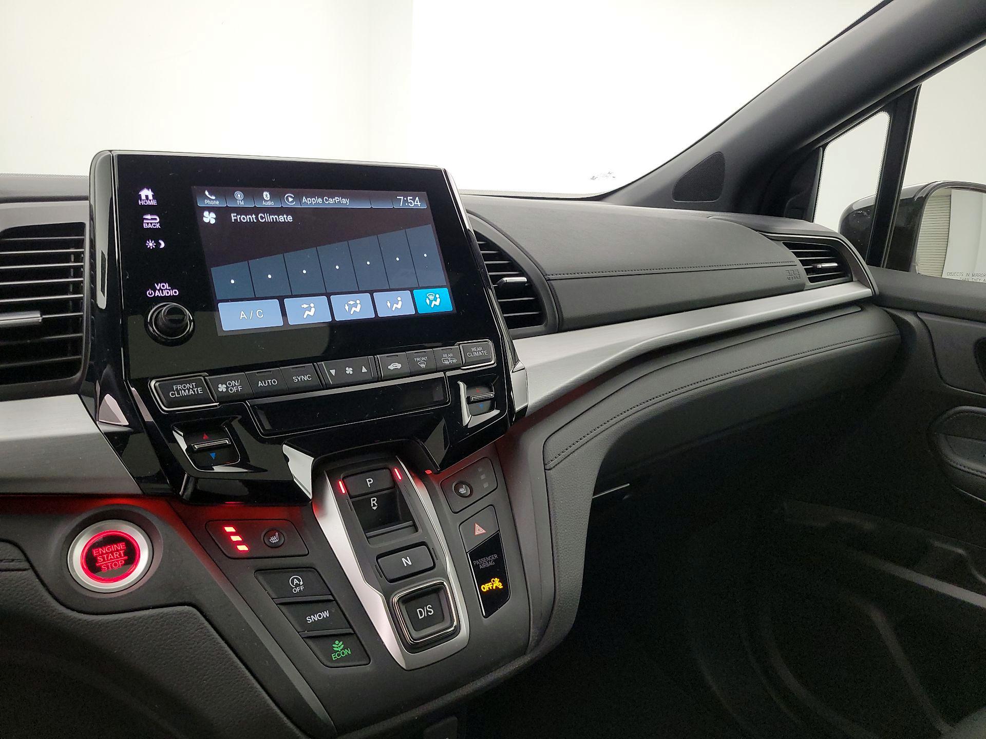 Thumbnail: 2023 Honda Odyssey - 16