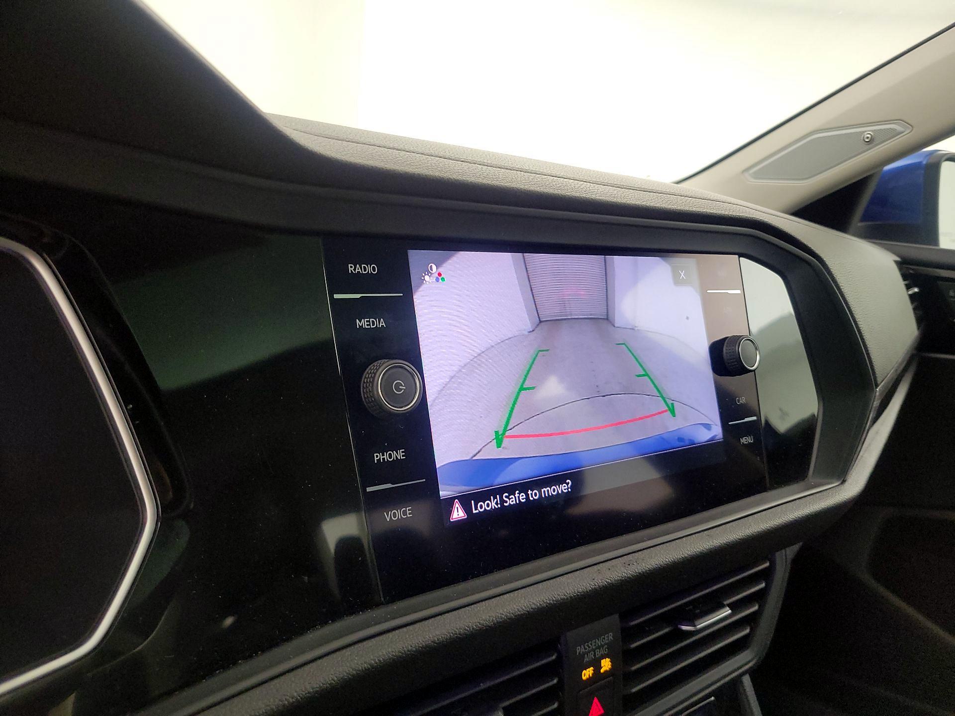 Thumbnail: 2022 Volkswagen Jetta - 15