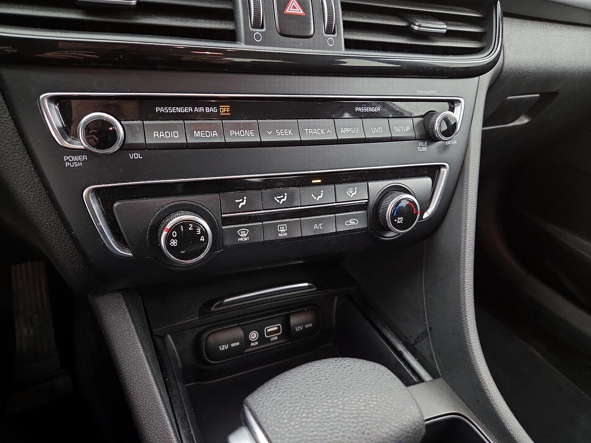 Thumbnail: 2018 Kia Optima - 16