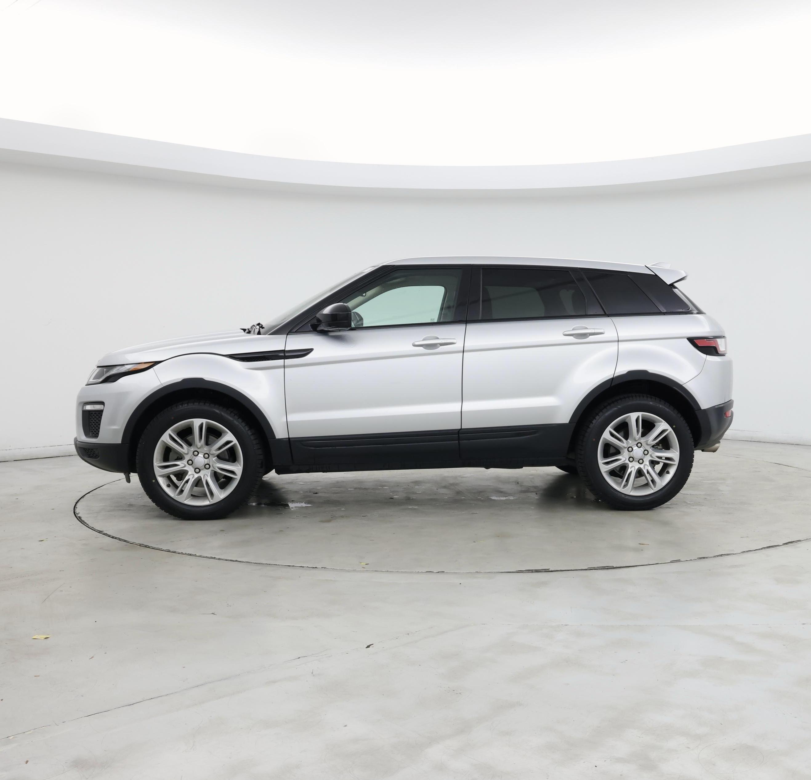 Thumbnail: 2019 Land Rover Range Rover Evoque - 3