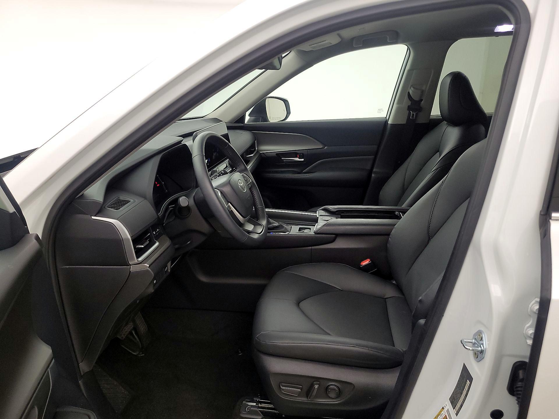 Thumbnail: 2025 Toyota Grand Highlander - 11