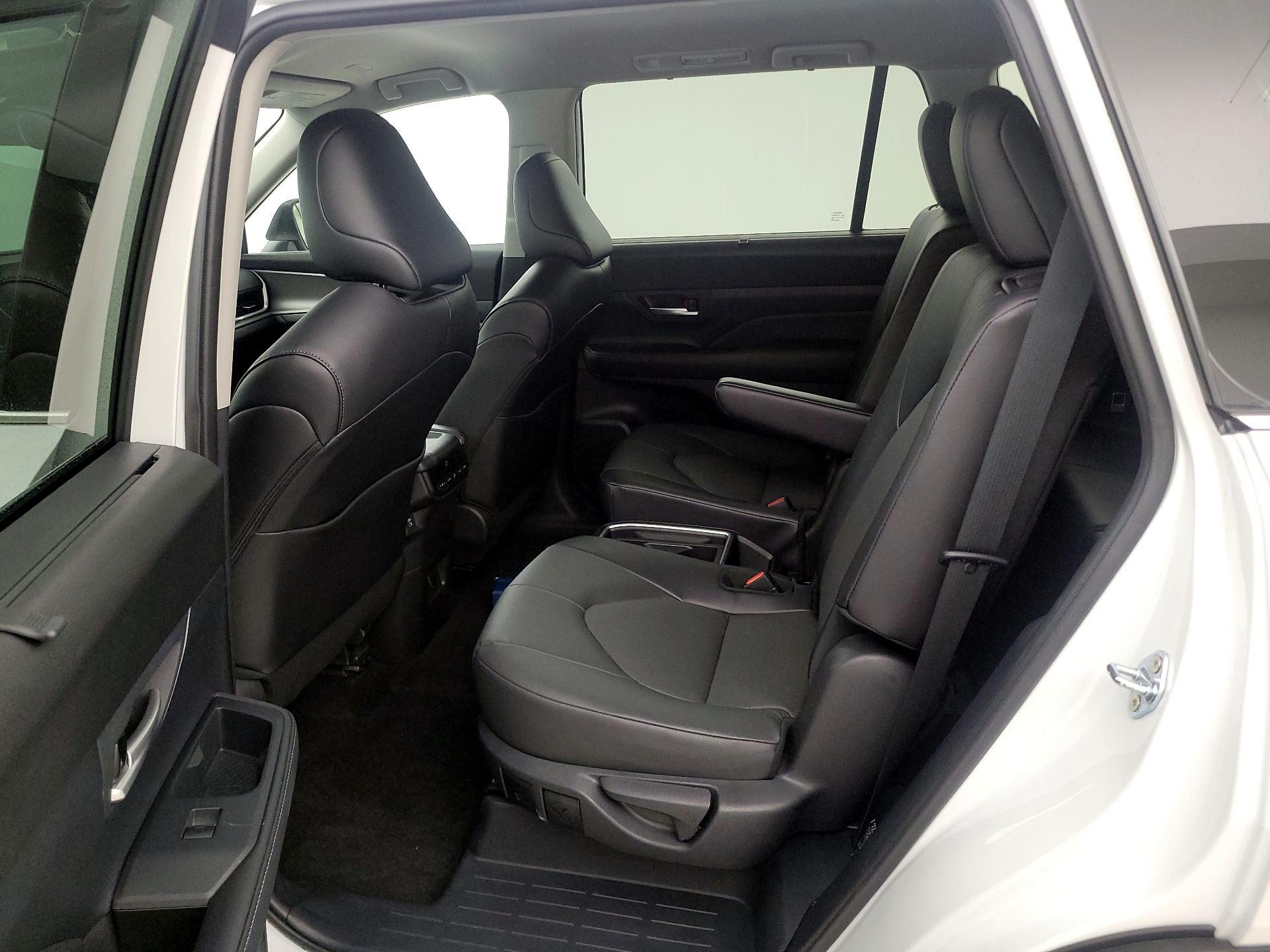 Thumbnail: 2025 Toyota Grand Highlander - 20