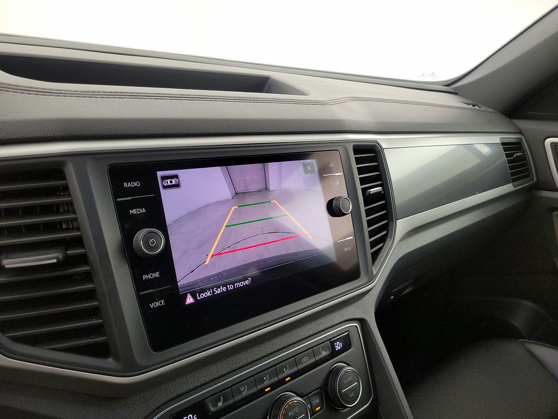 Thumbnail: 2021 Volkswagen Atlas - 14