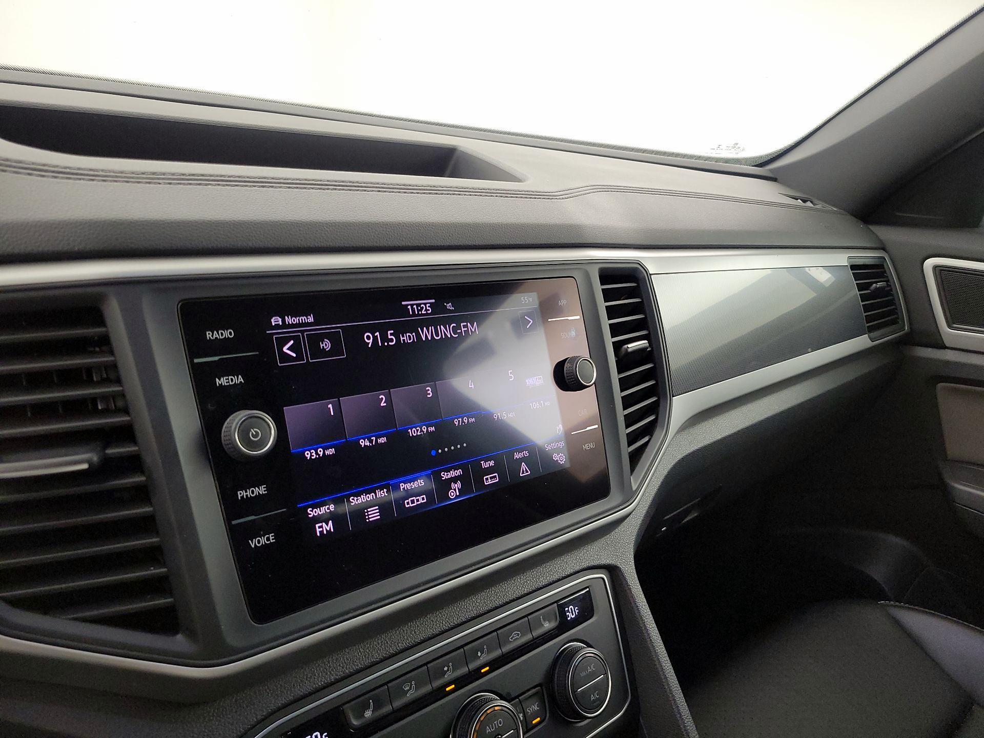 Thumbnail: 2021 Volkswagen Atlas - 15