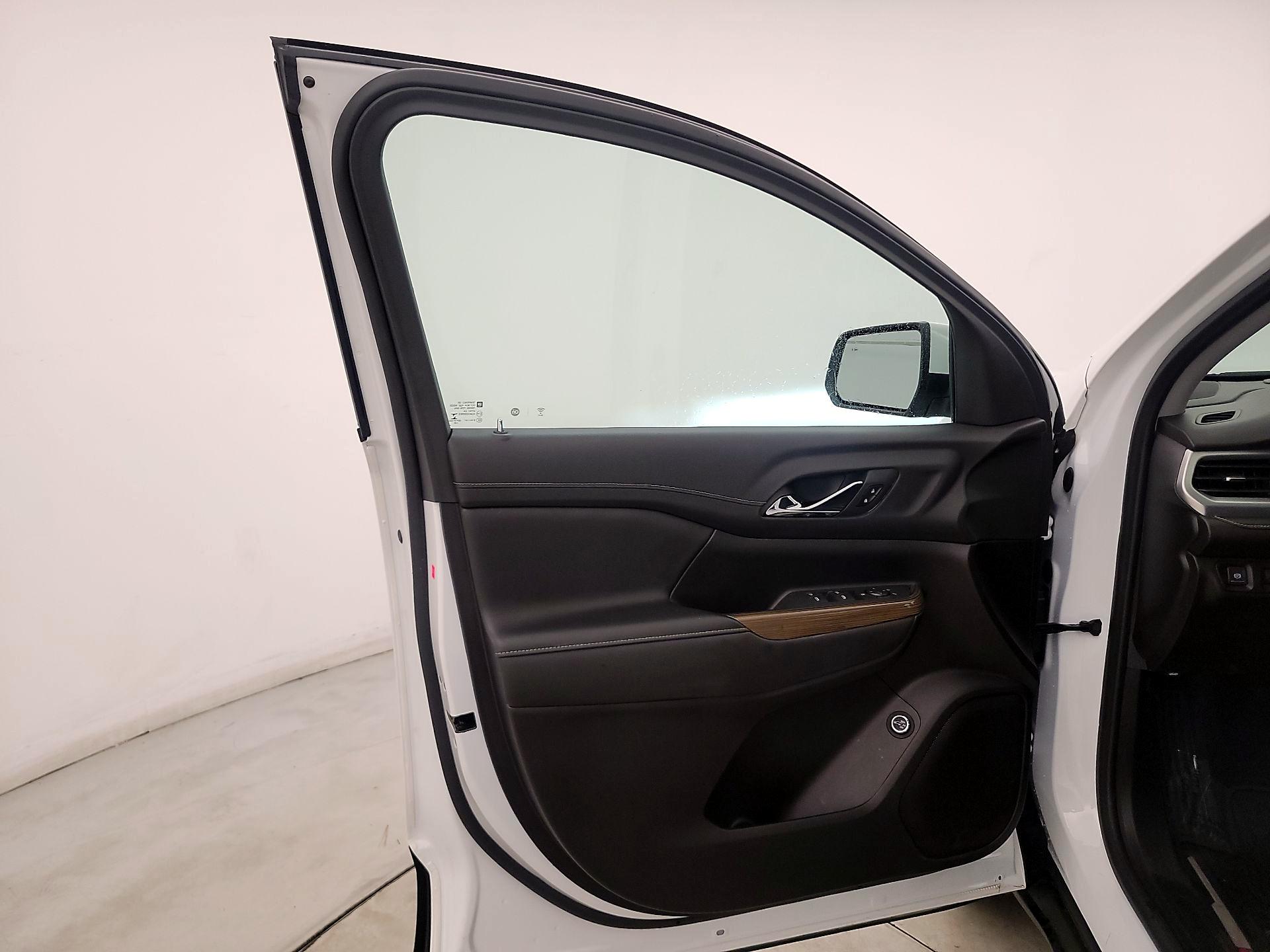 Thumbnail: 2023 GMC Acadia - 12