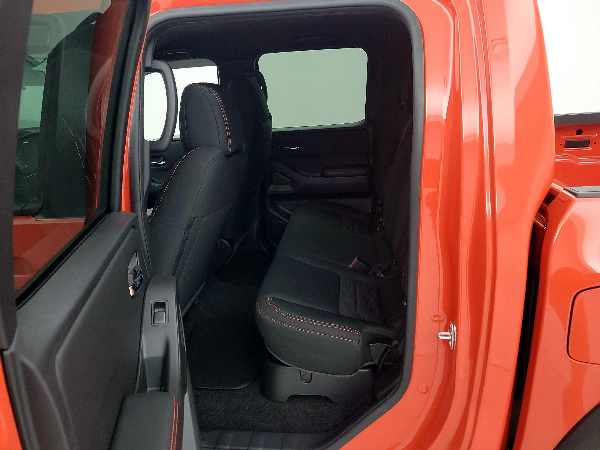 Thumbnail: 2025 Nissan Frontier - 19