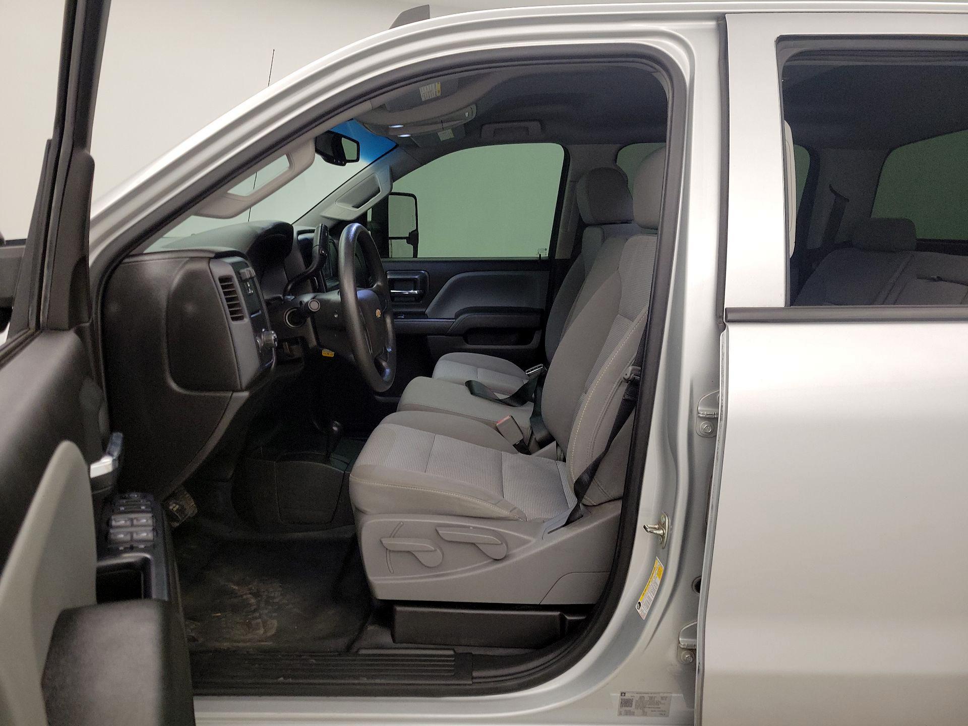 Thumbnail: 2019 Chevrolet Silverado 2500 - 11