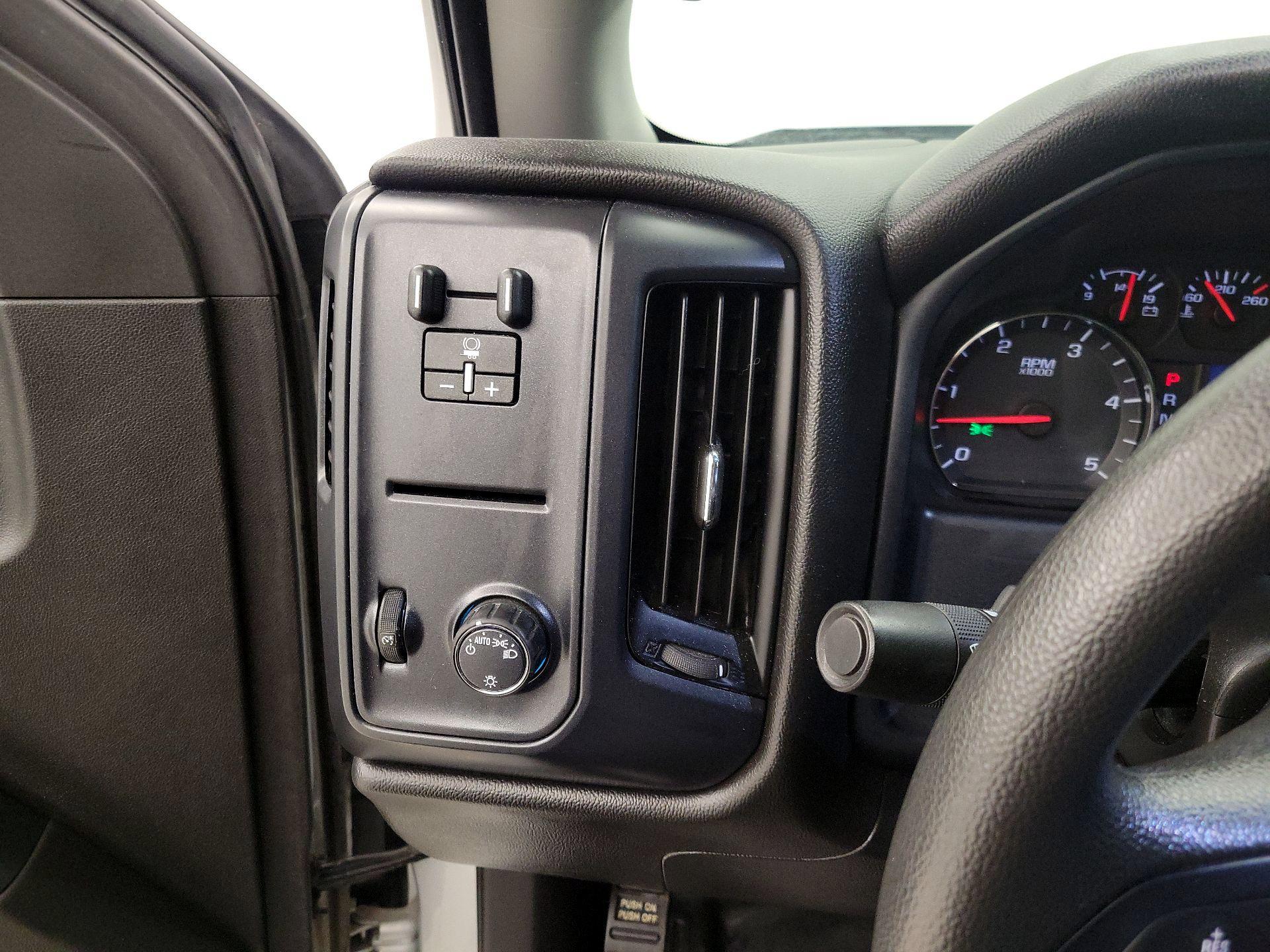 Thumbnail: 2019 Chevrolet Silverado 2500 - 13