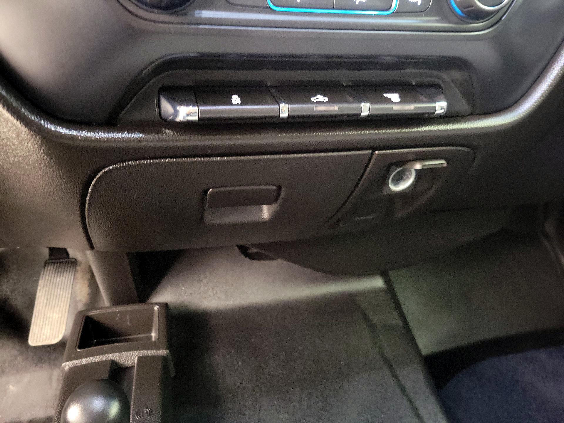 Thumbnail: 2019 Chevrolet Silverado 2500 - 18