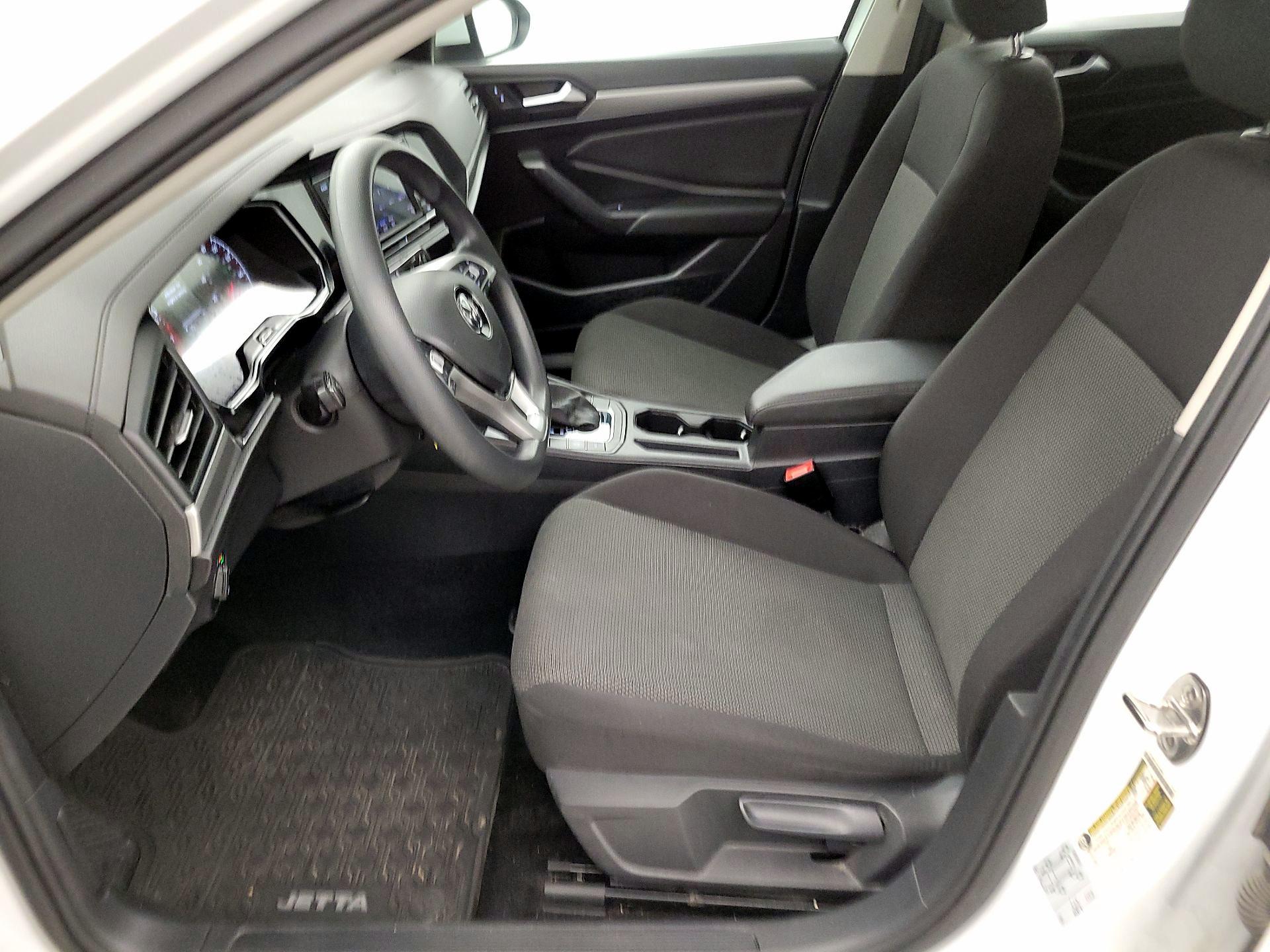 Thumbnail: 2020 Volkswagen Jetta - 11