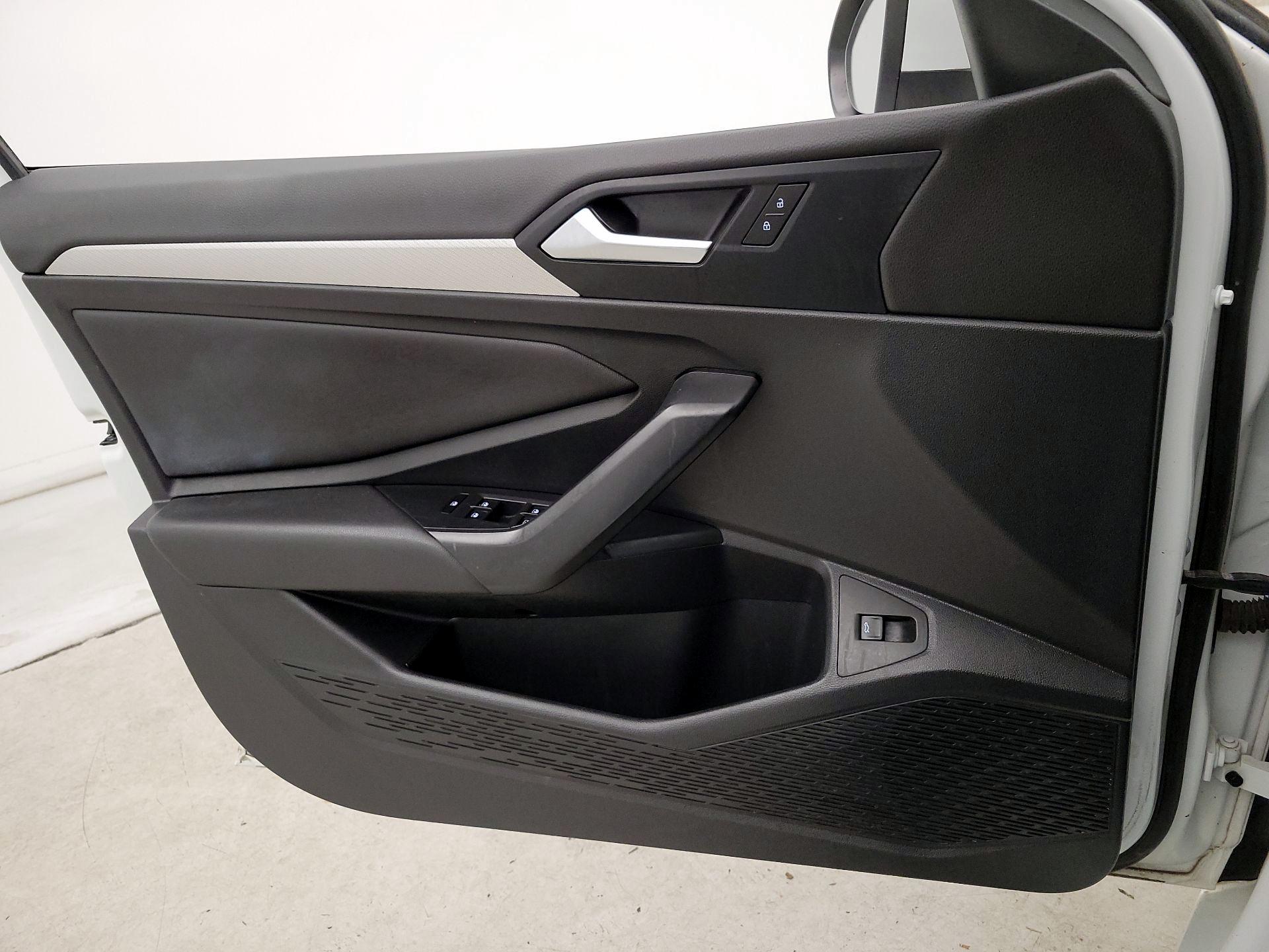 Thumbnail: 2020 Volkswagen Jetta - 12