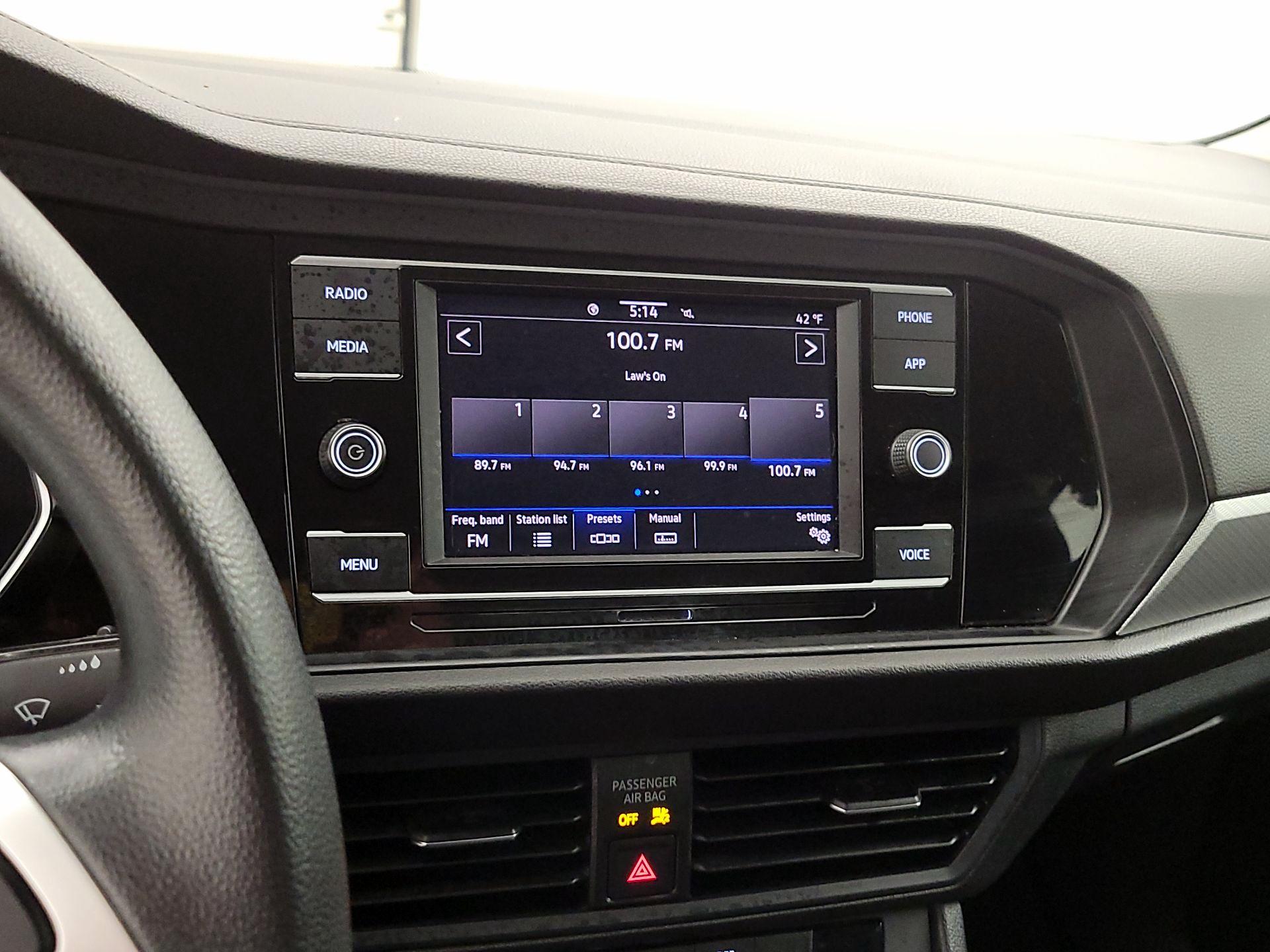 Thumbnail: 2020 Volkswagen Jetta - 15