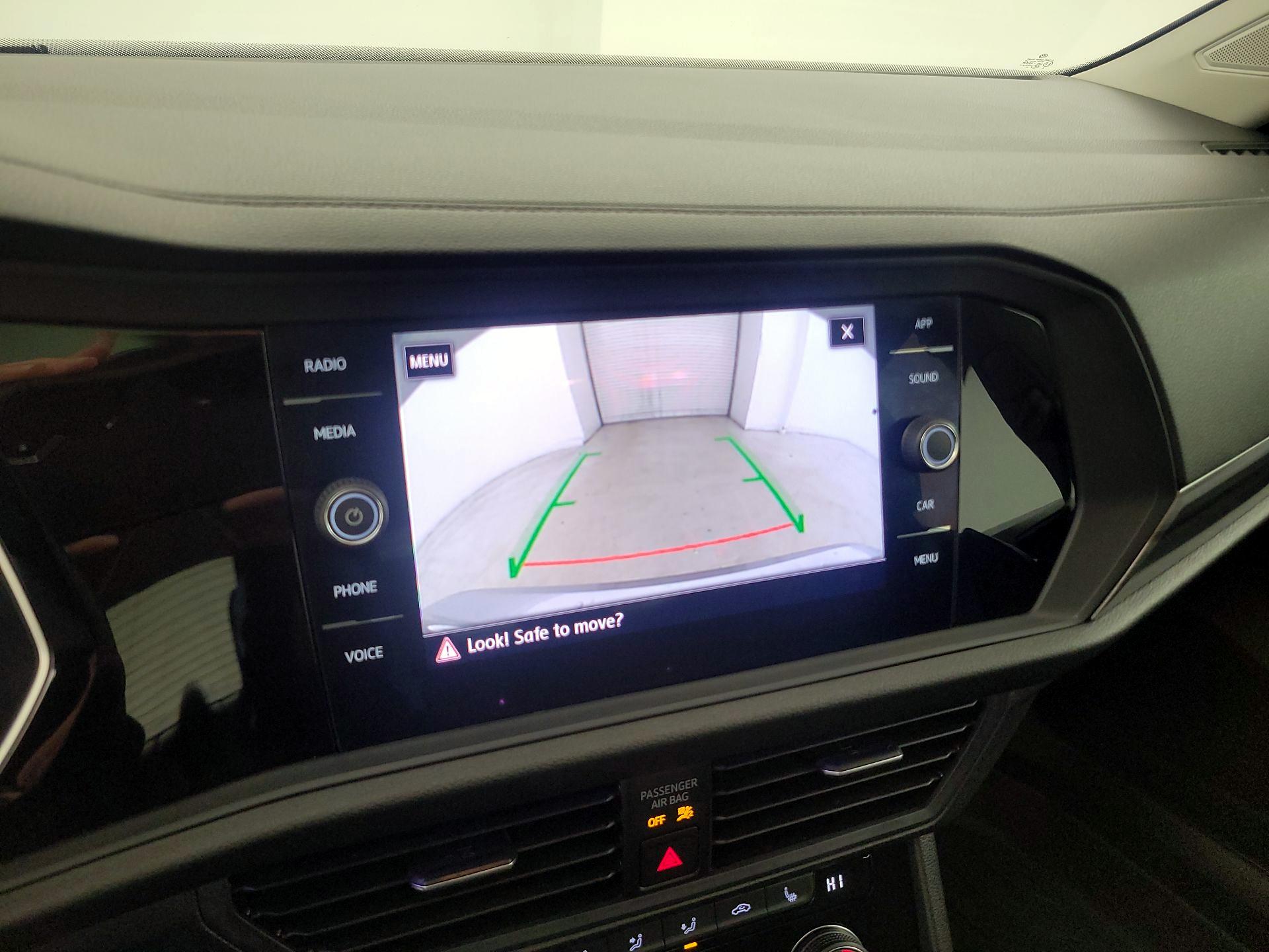 Thumbnail: 2020 Volkswagen Jetta - 14