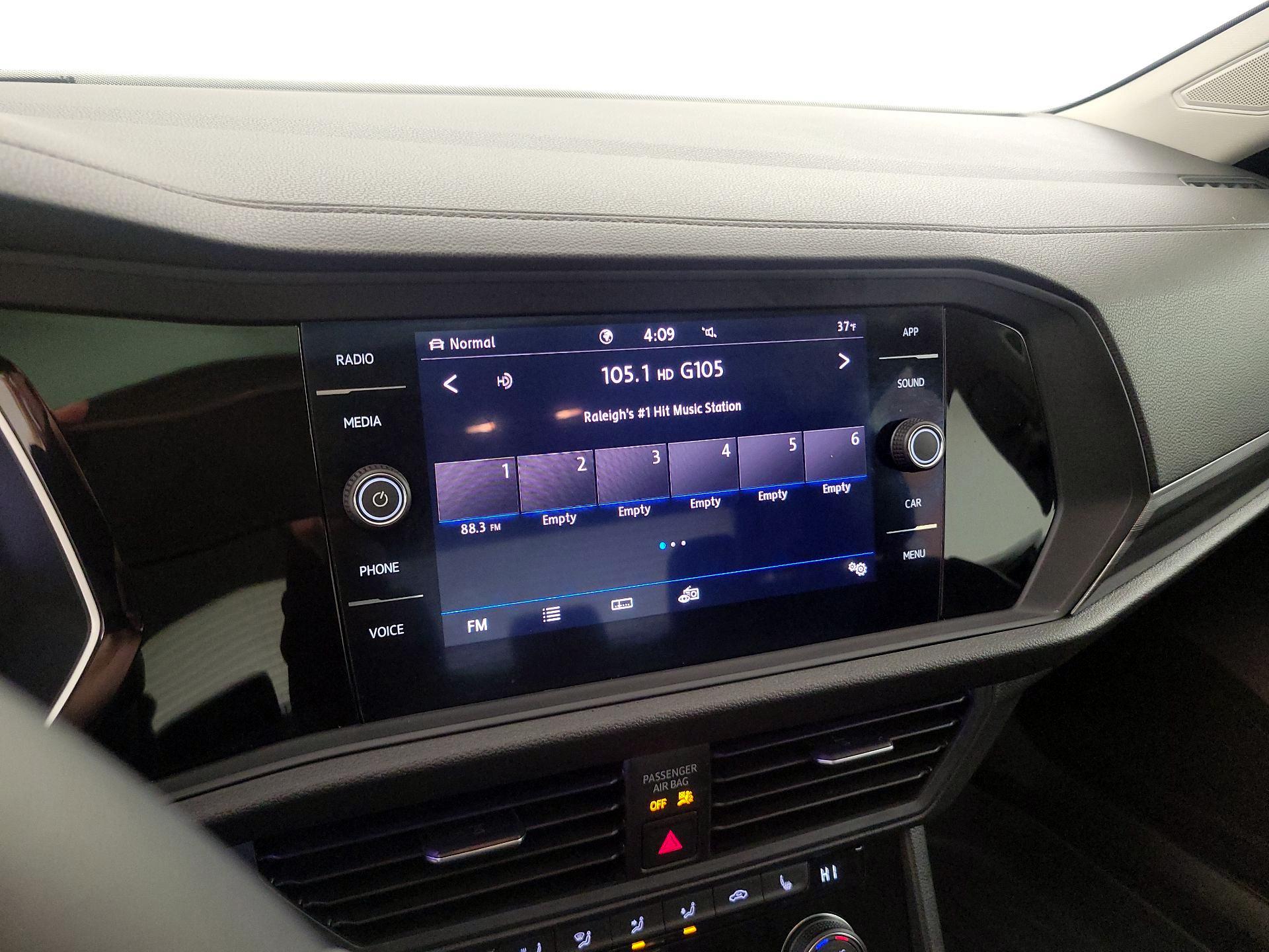 Thumbnail: 2020 Volkswagen Jetta - 15