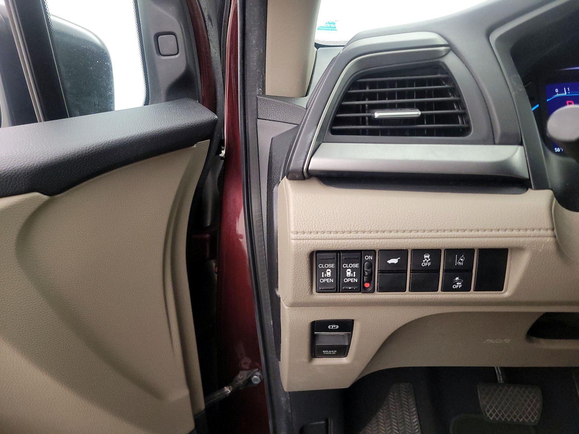 Thumbnail: 2019 Honda Odyssey - 13