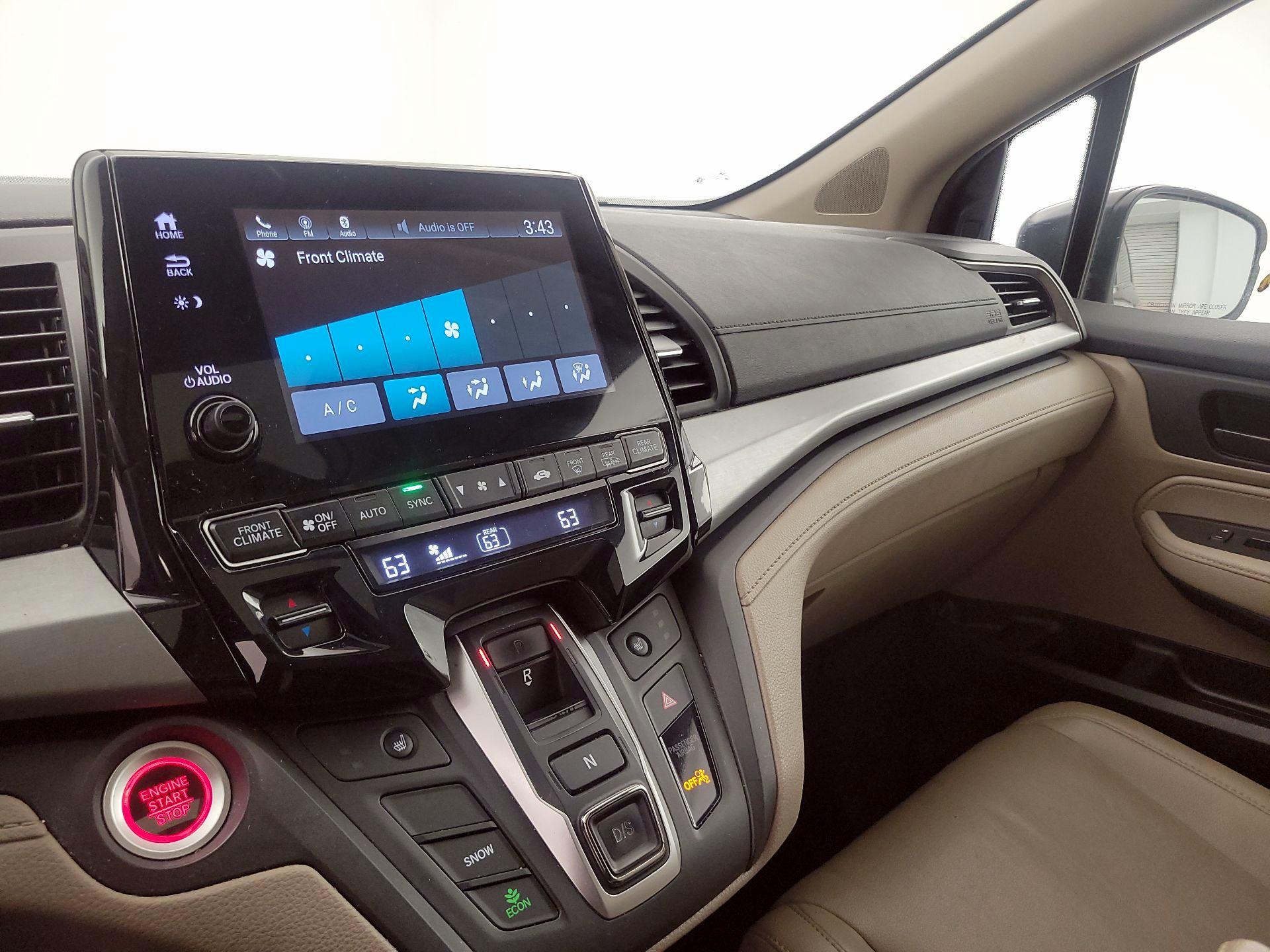 Thumbnail: 2019 Honda Odyssey - 16