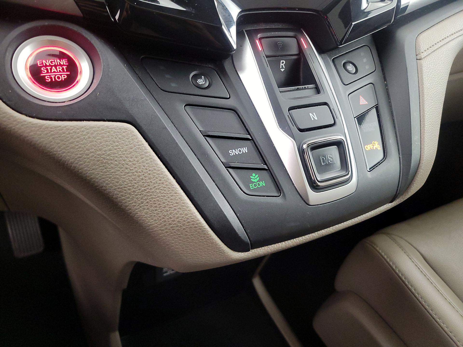 Thumbnail: 2019 Honda Odyssey - 17