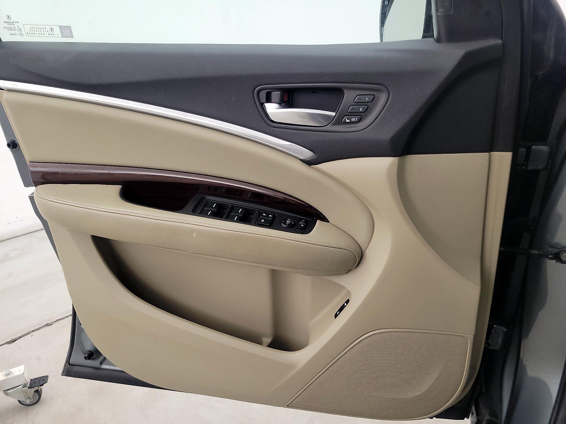 Thumbnail: 2016 Acura MDX - 12