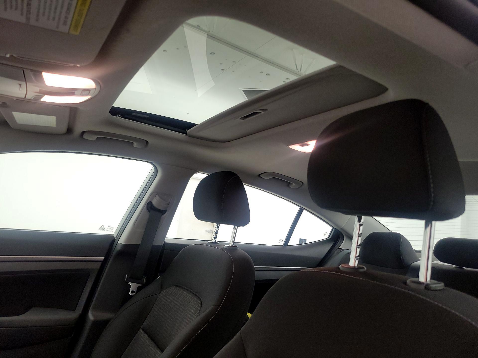 Thumbnail: 2018 Hyundai Elantra - 19