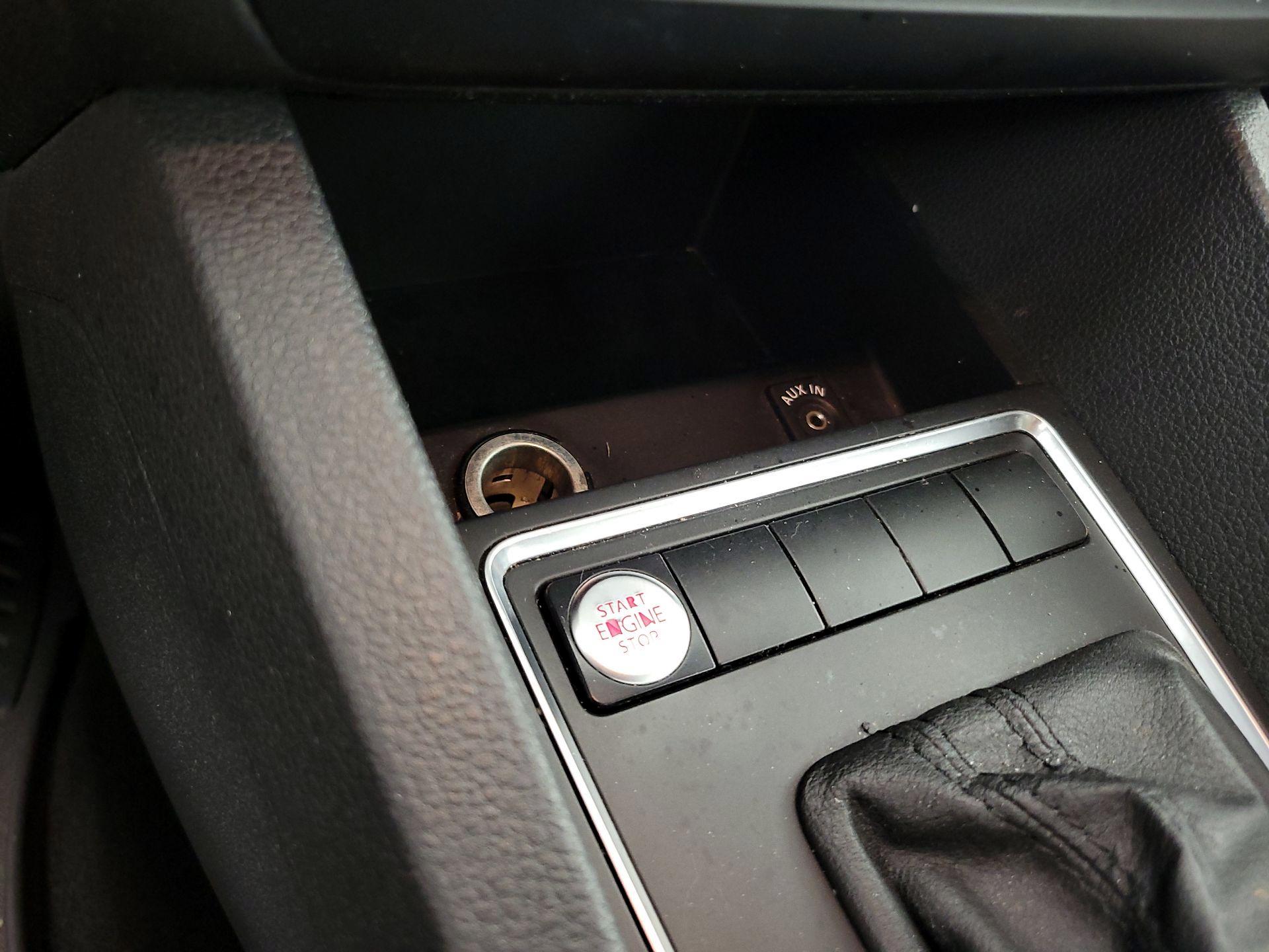 Thumbnail: 2015 Volkswagen Jetta - 18