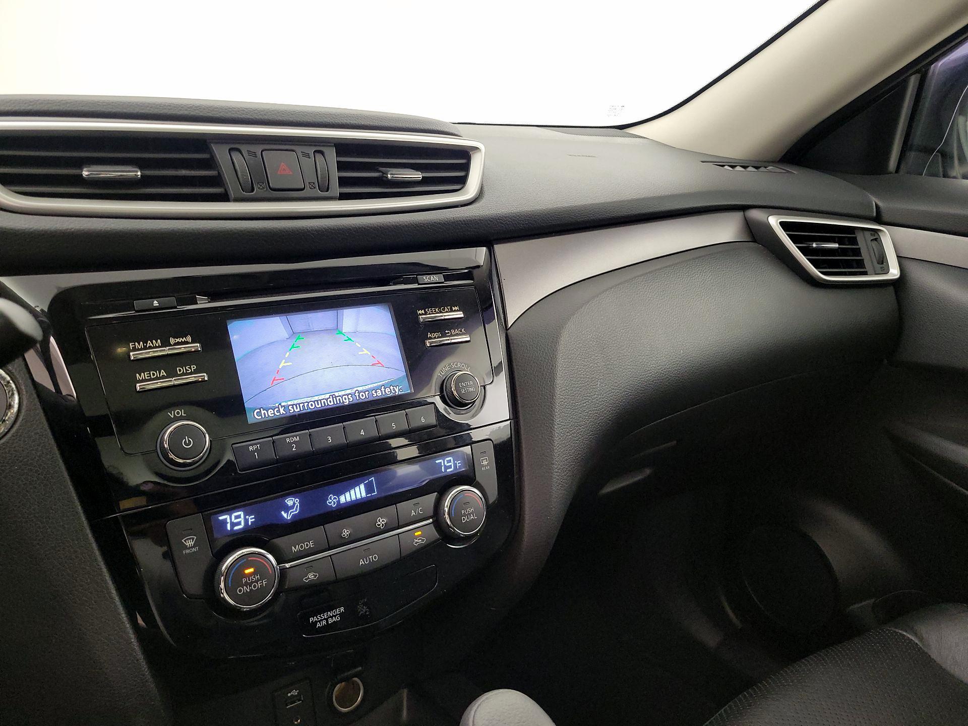 Thumbnail: 2014 Nissan Rogue - 14