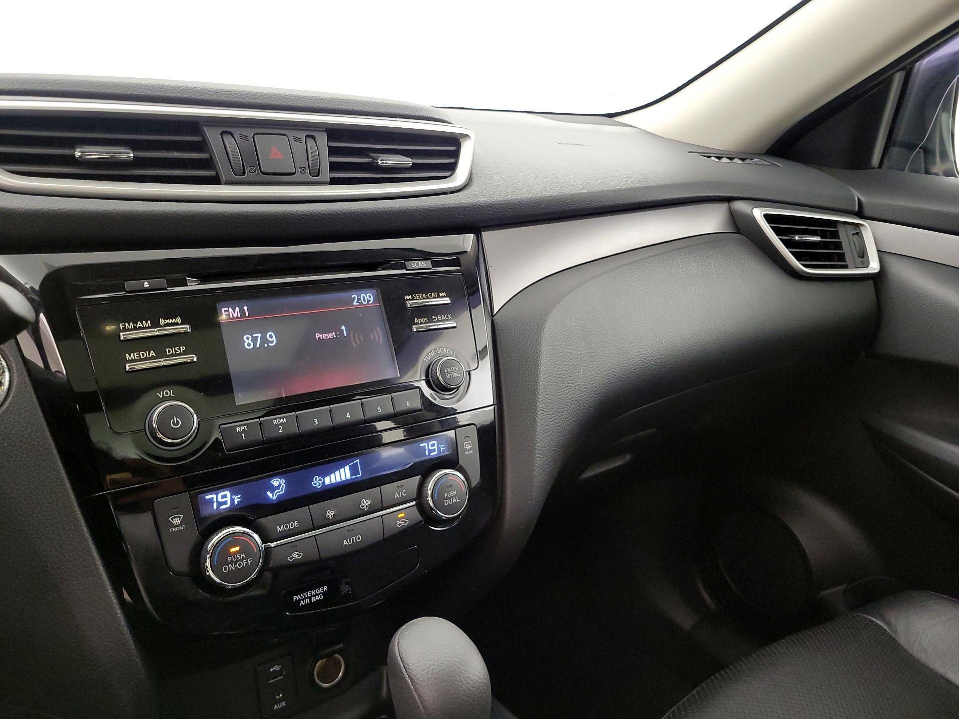 Thumbnail: 2014 Nissan Rogue - 15