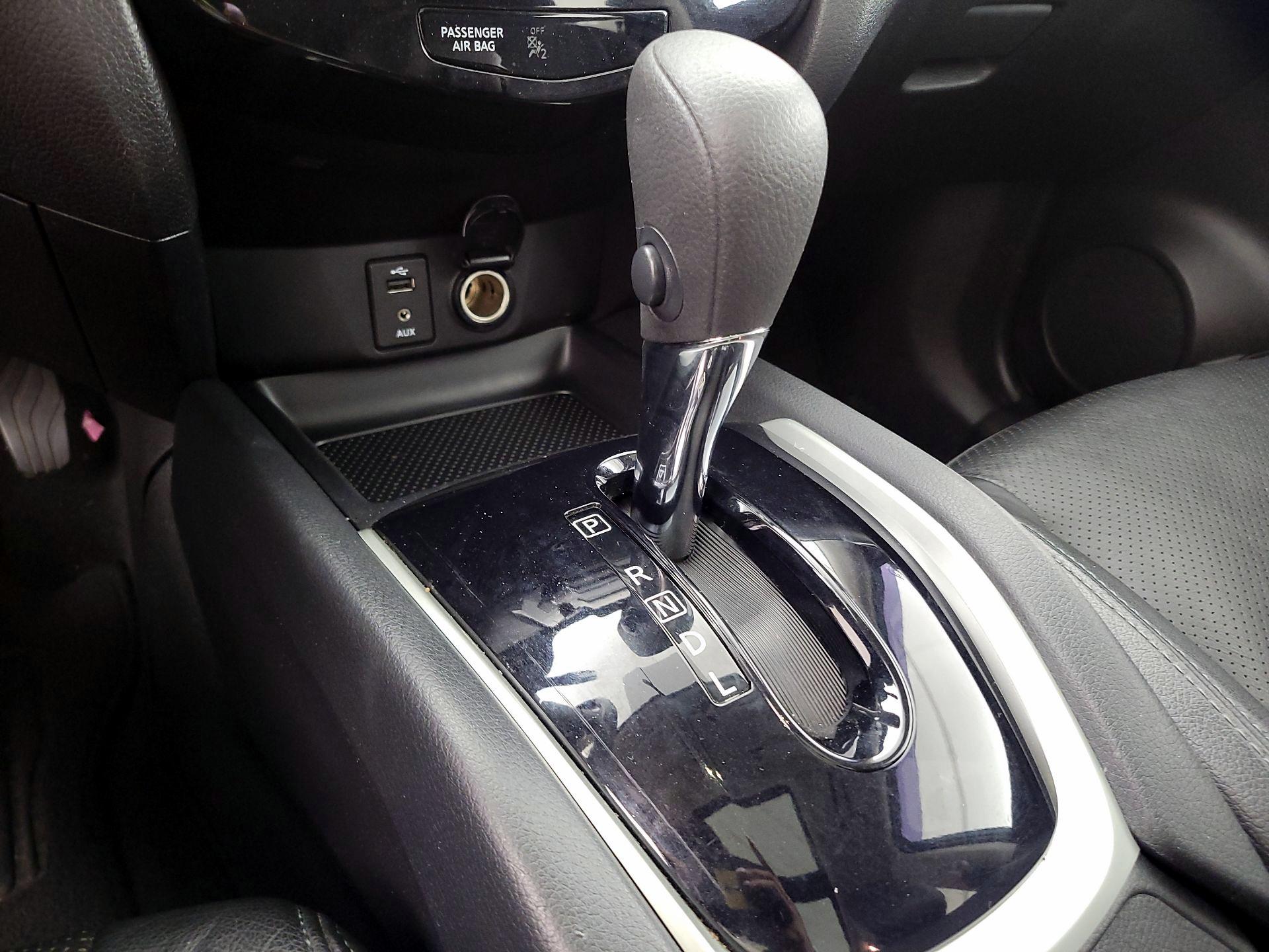 Thumbnail: 2014 Nissan Rogue - 17