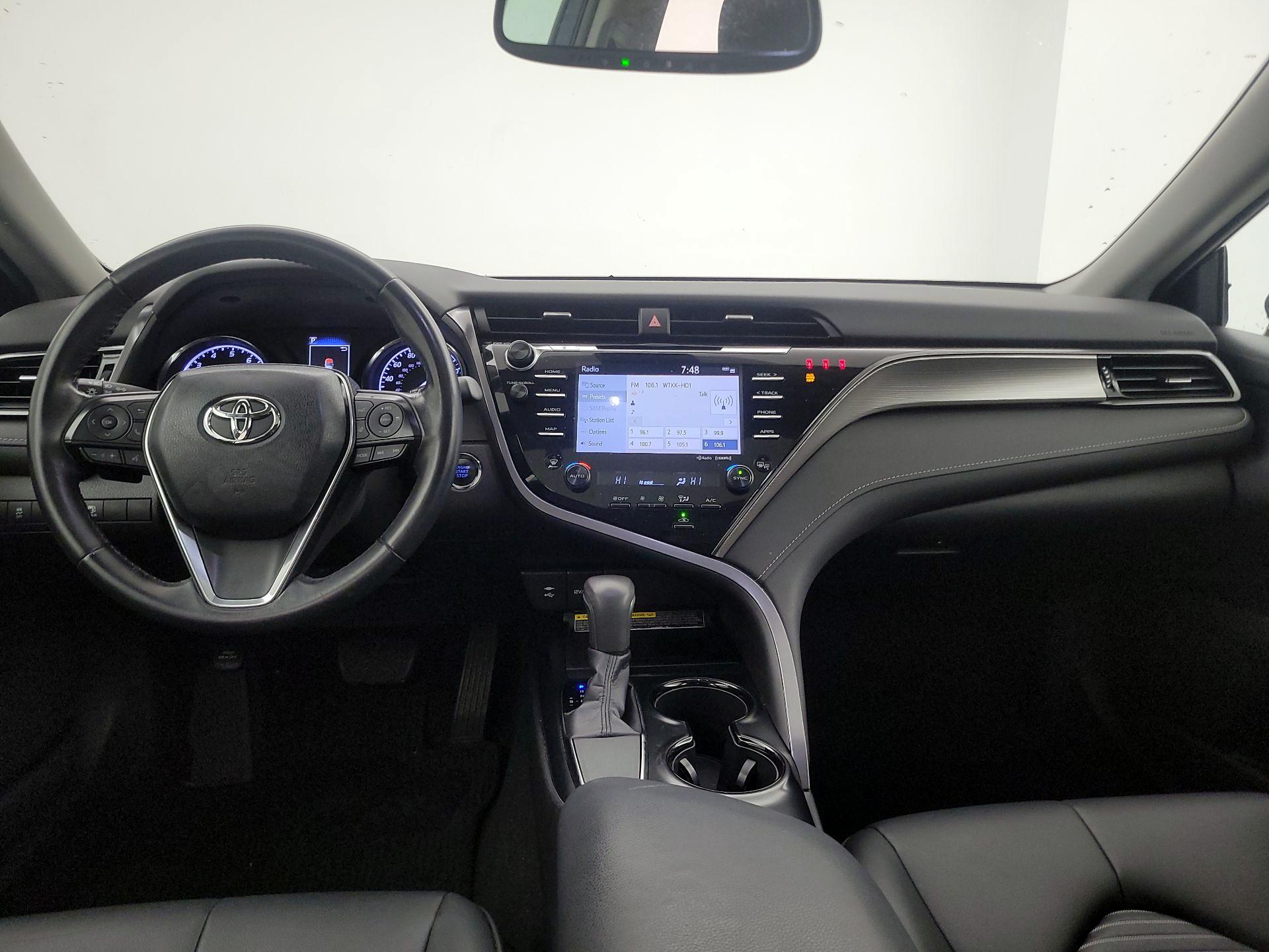 Thumbnail: 2019 Toyota Camry - 9