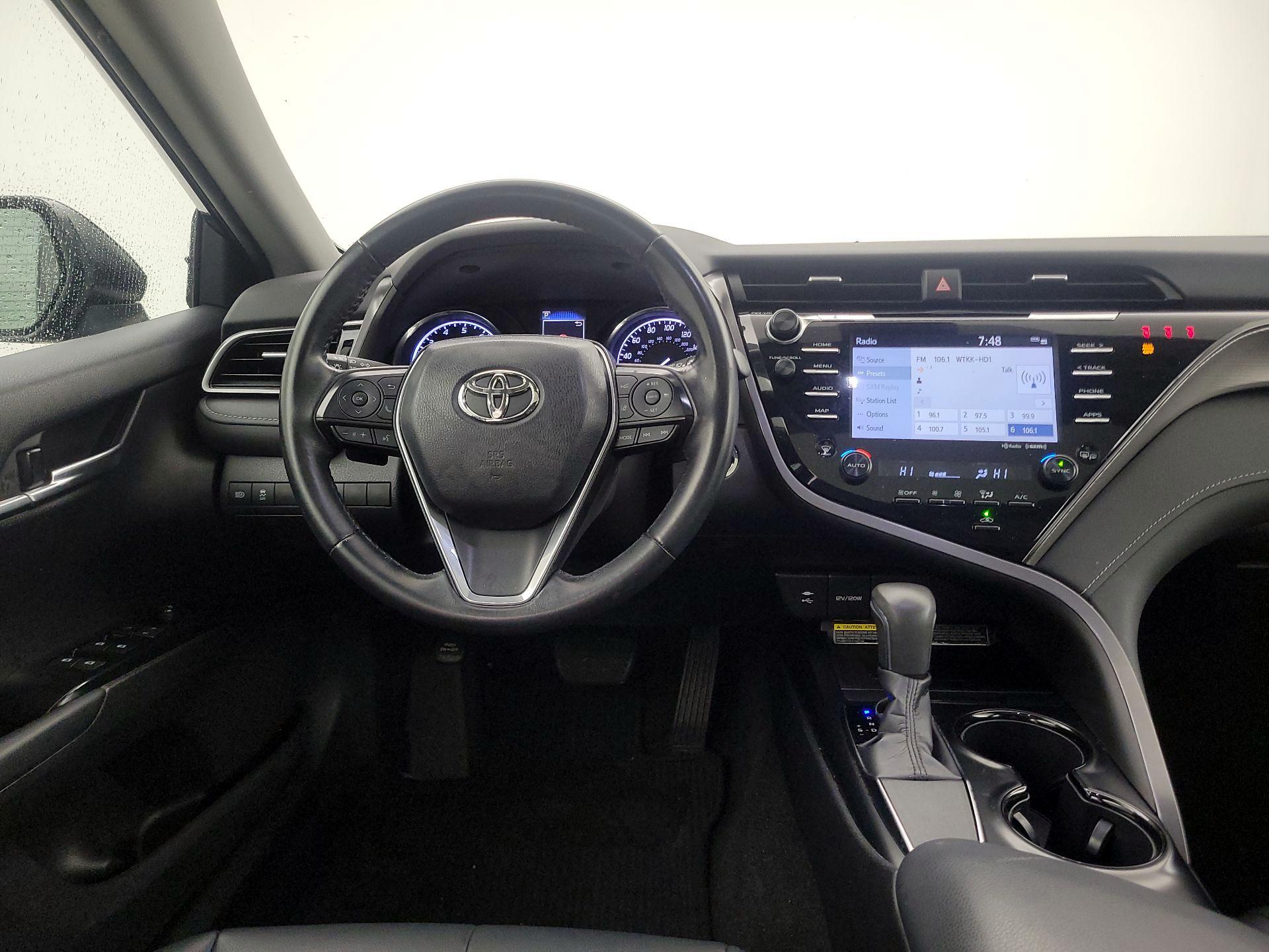 Thumbnail: 2019 Toyota Camry - 10