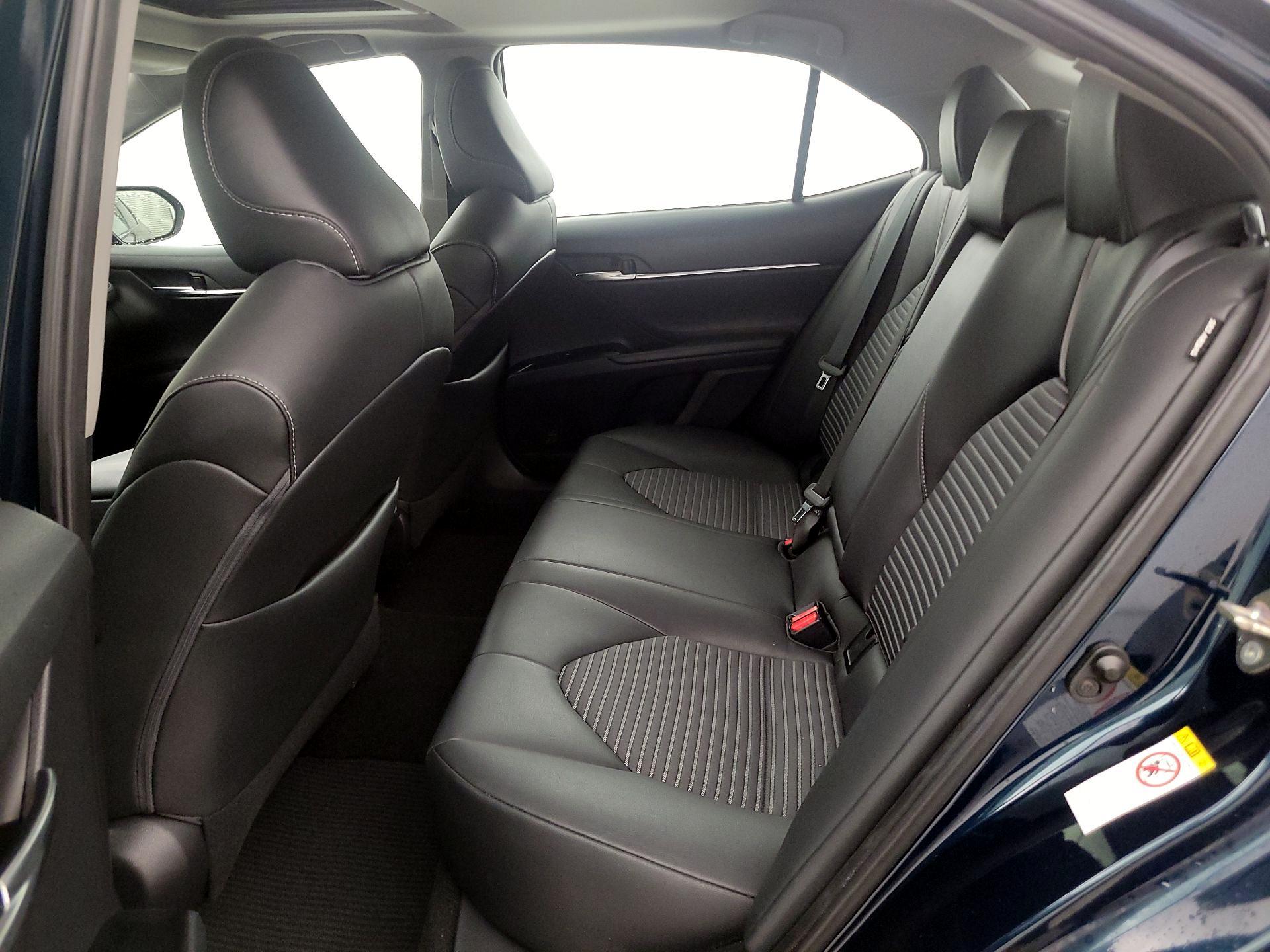 Thumbnail: 2019 Toyota Camry - 20