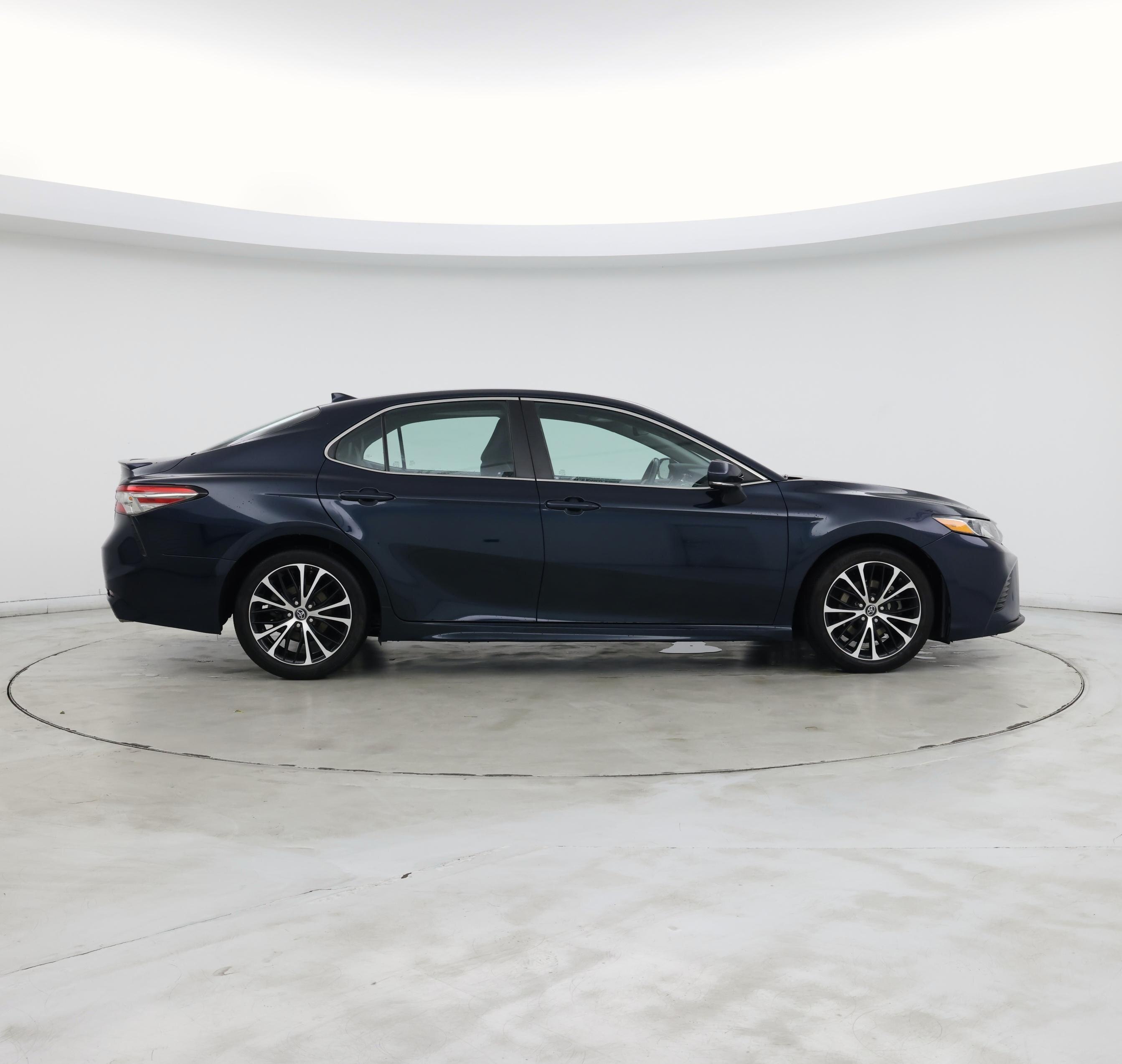 Thumbnail: 2019 Toyota Camry - 7