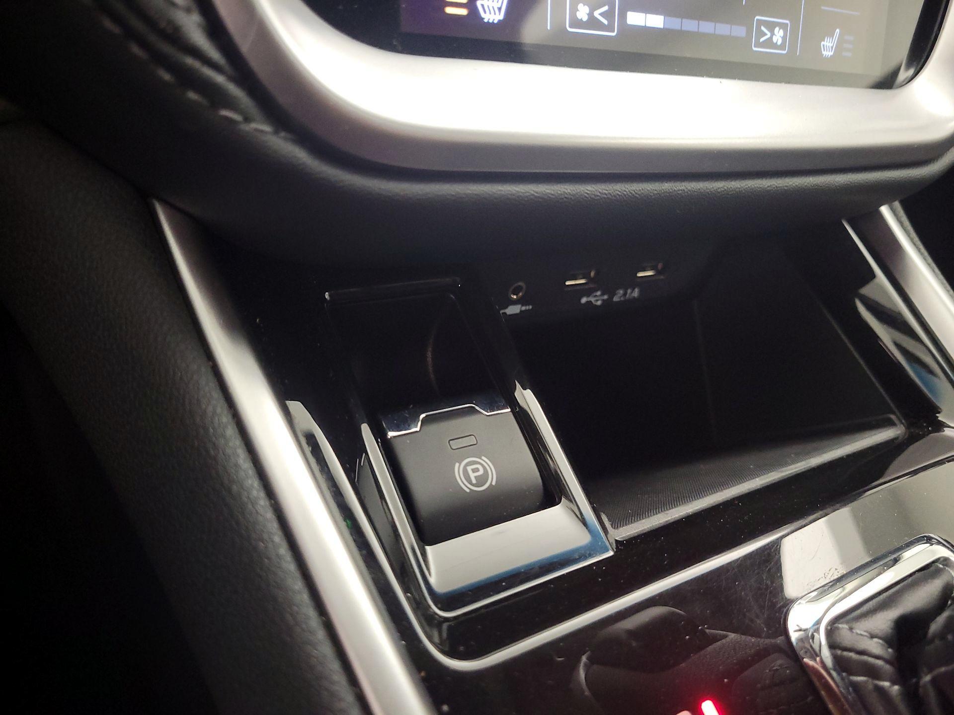 Thumbnail: 2021 Subaru Outback - 18