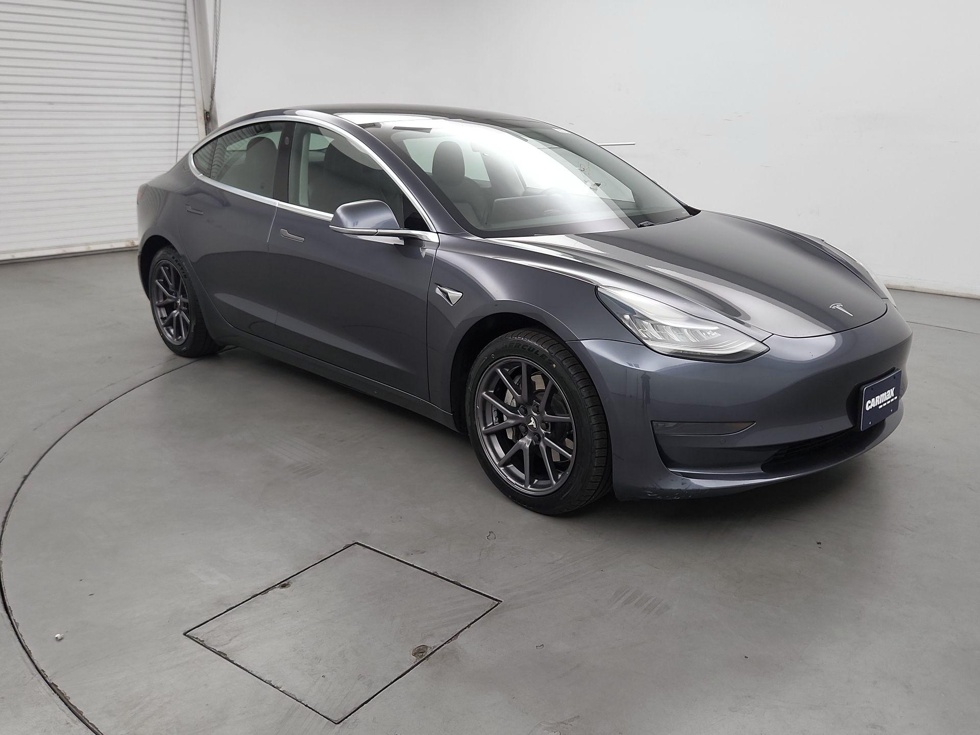 Thumbnail: 2020 Tesla Model 3 - 1