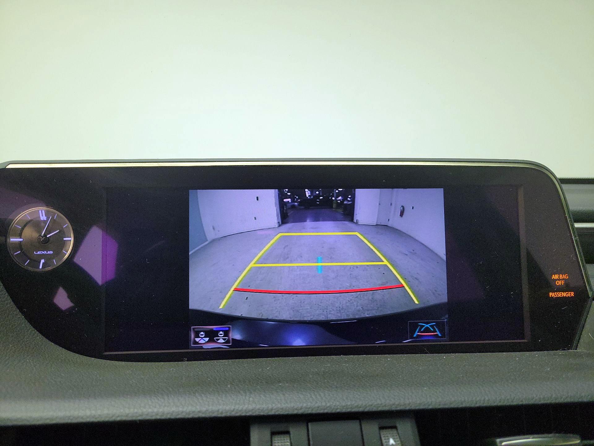 Thumbnail: 2019 Lexus ES - 14