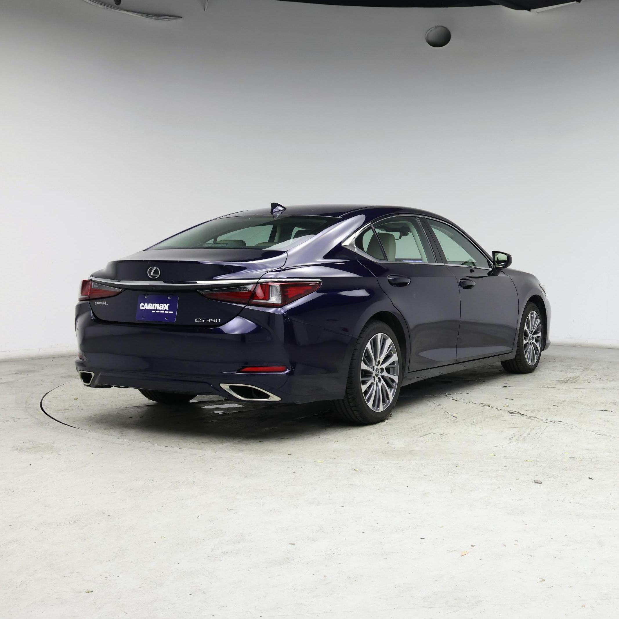 Thumbnail: 2019 Lexus ES - 8